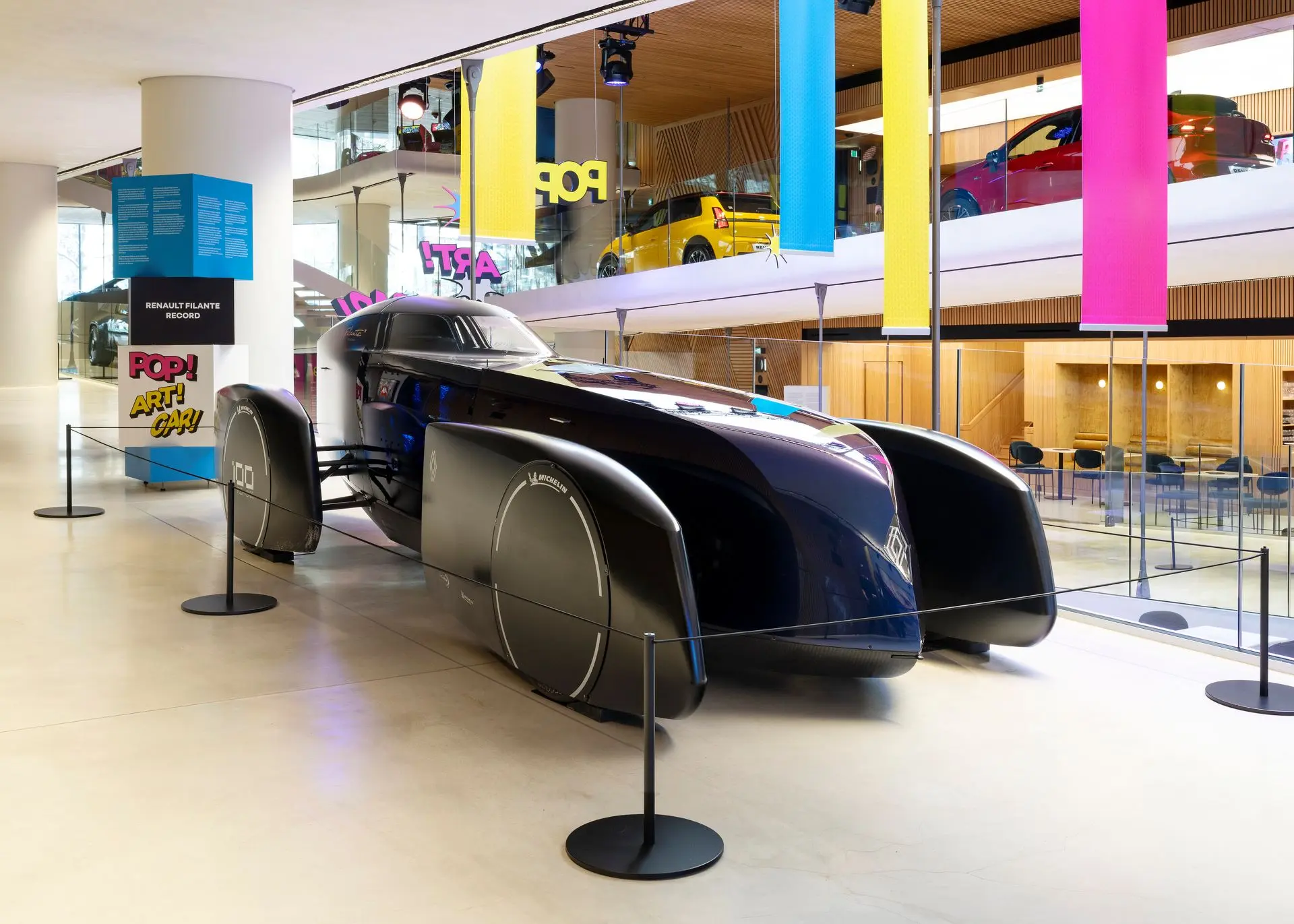 Pop art car exhibition at defile renault unites art cars