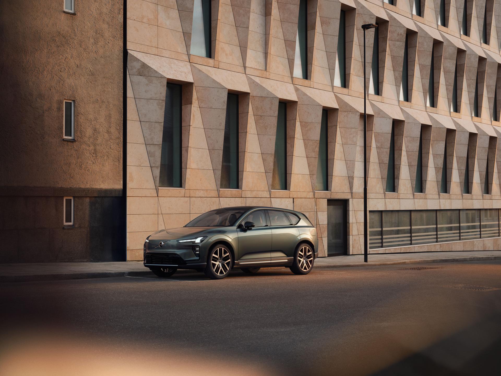 Volvo EX60 Electric SUV Sees Surging 2026 Demand