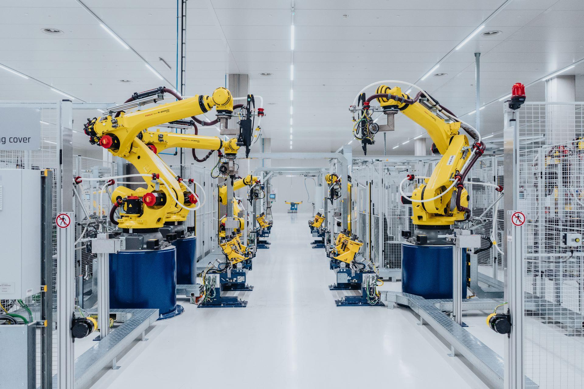 Bmwi7electrifiedbyrimactechbreakthrough 1