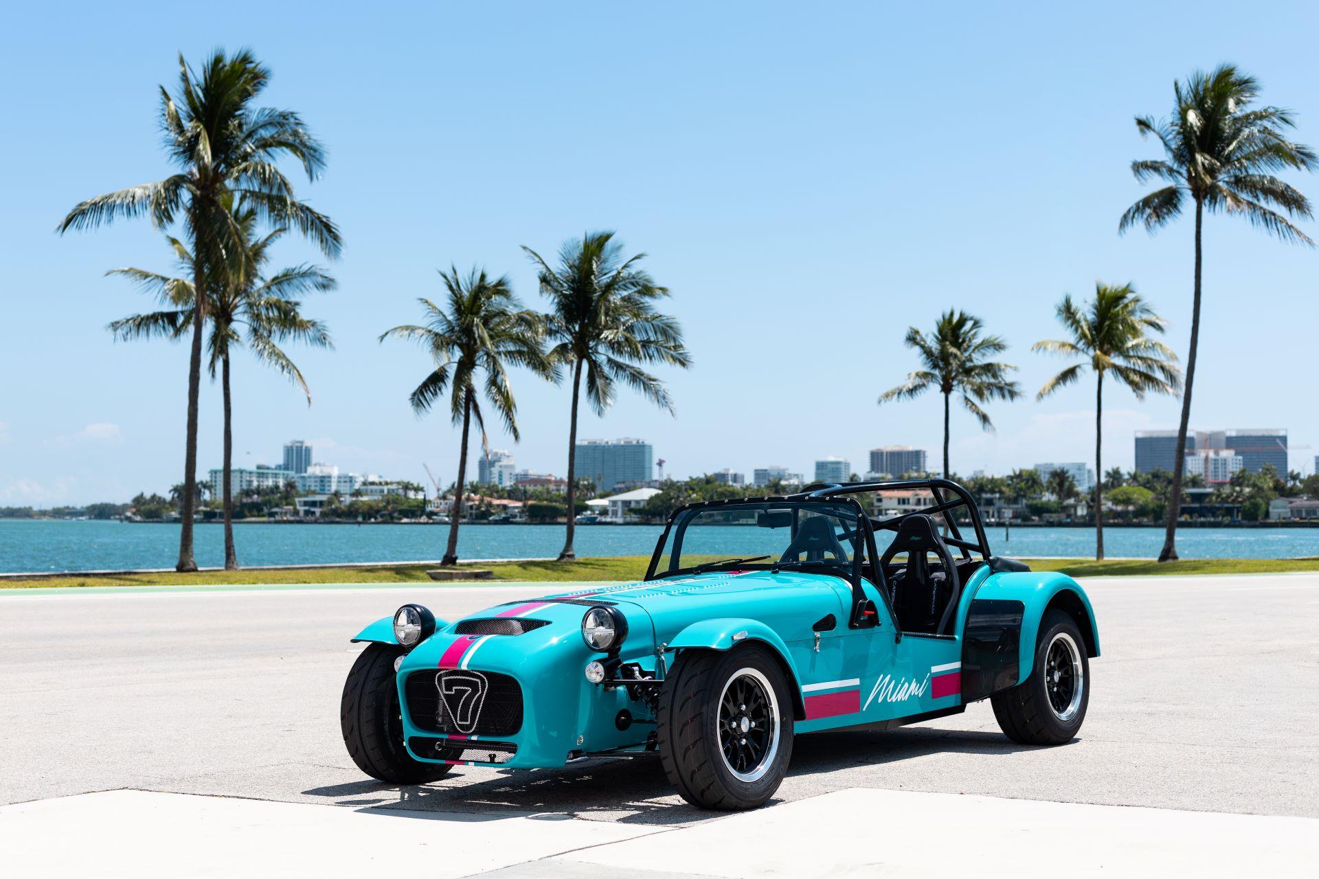 Caterhamunveilsmiamispecialeditionsevenr