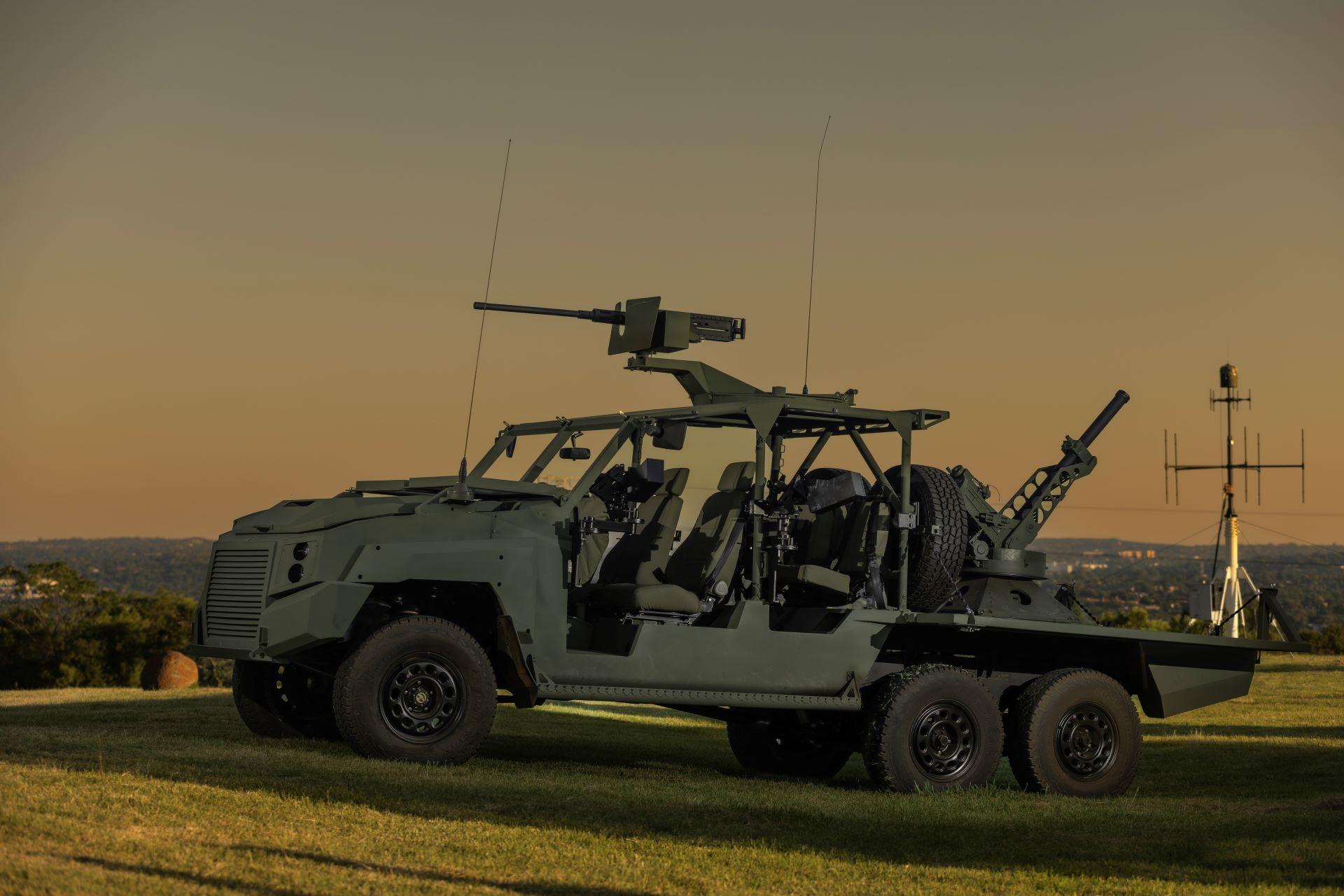 Svimaxrecon6x6tacticalvehicleunveiled 2