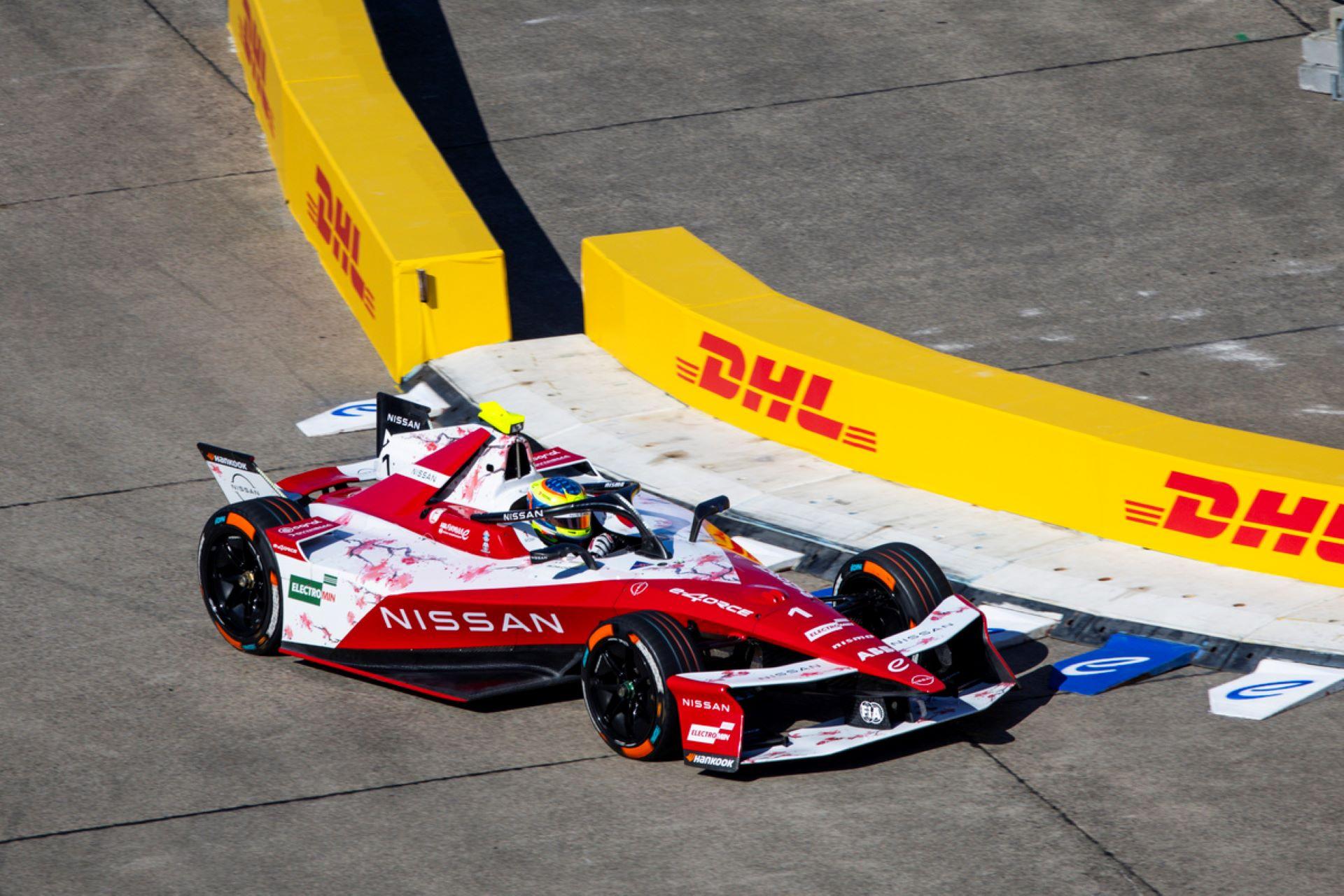 Nissanformulaeteamtargetsmomentuminmonacostreets 2