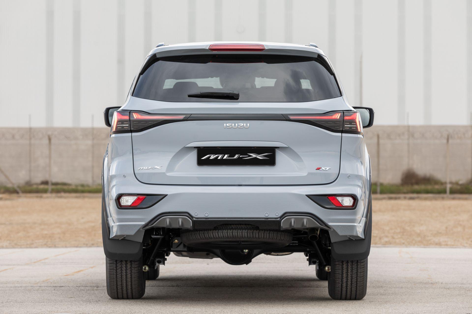 2026isuzumu xraisessuvsafetyandcomfort 3