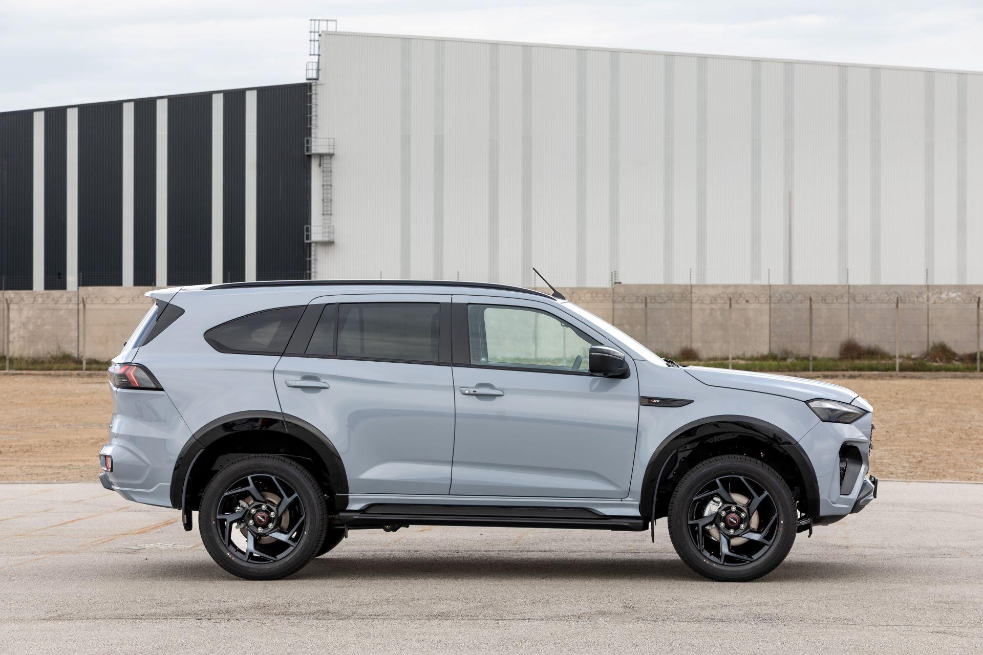 2026isuzumu xraisessuvsafetyandcomfort 4