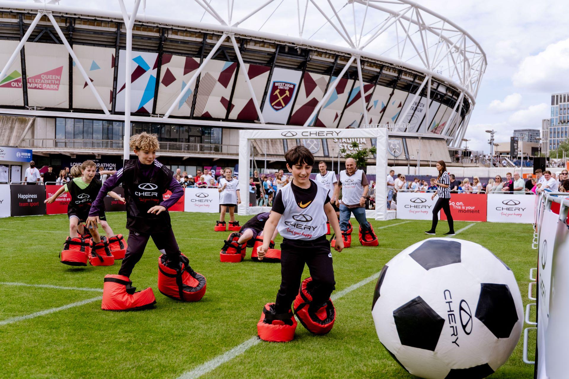 Cheryukpledges10pertiggoforsocceraid 1