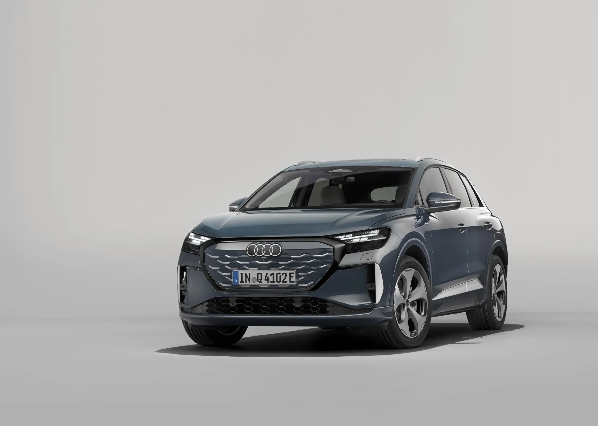1780566069989-371338319-audiq4e-trongainsrangepowerandsmarttech.jpg