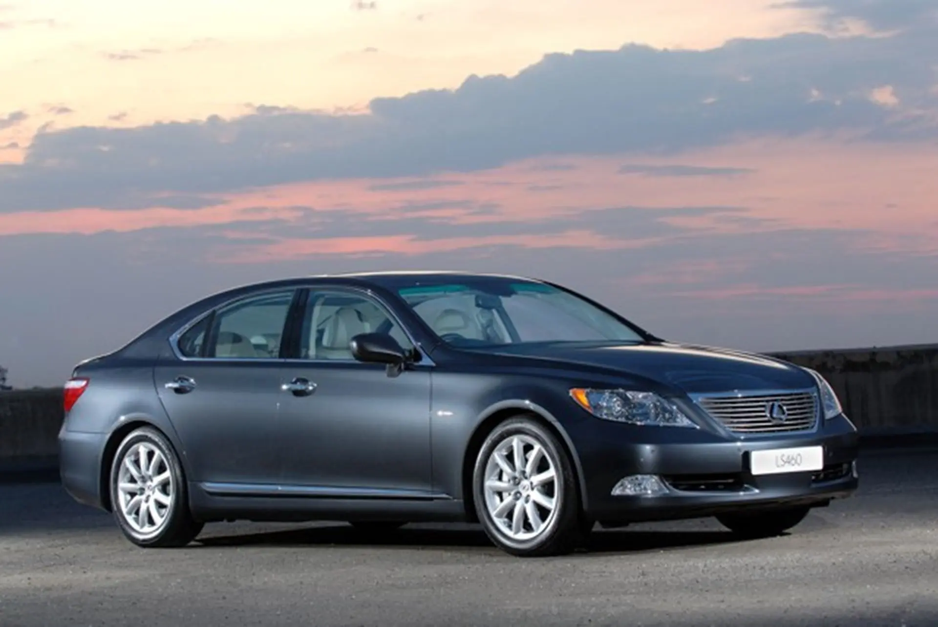 Lexus LS460 South Africa Car Shows3