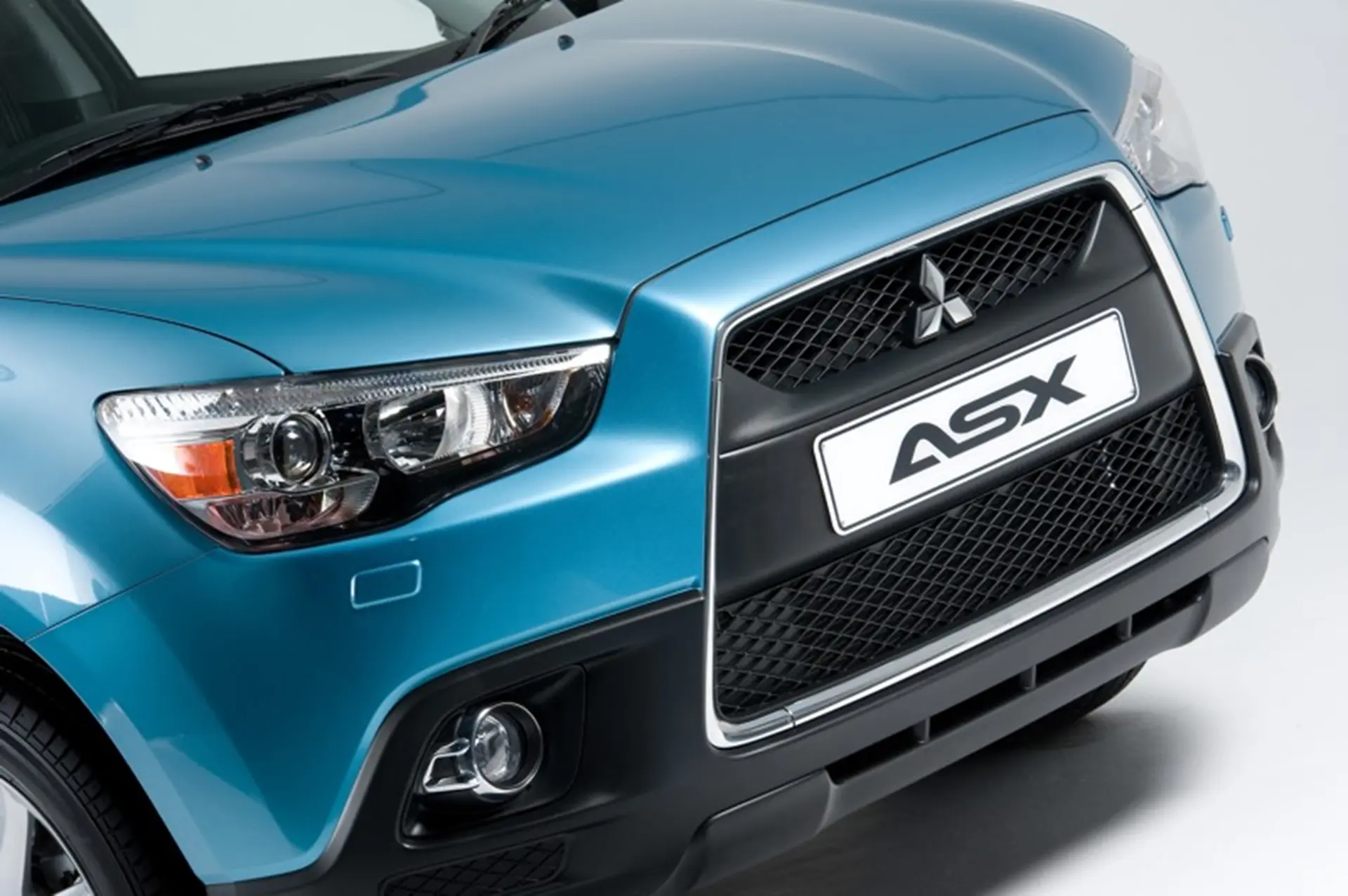 Mitsubishi Motors 2011