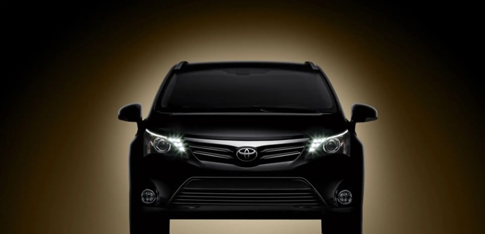 Toyota New Avensis 2011