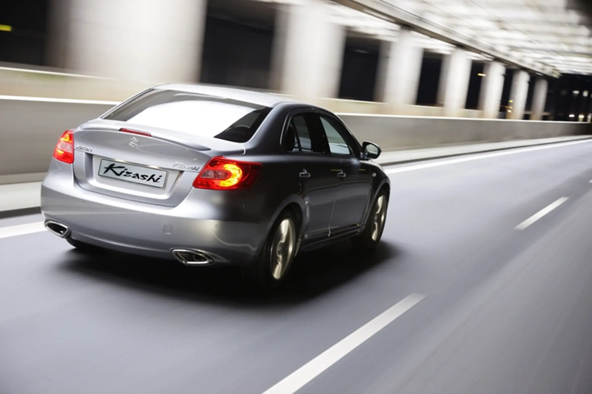 Kizashi Sport 2011