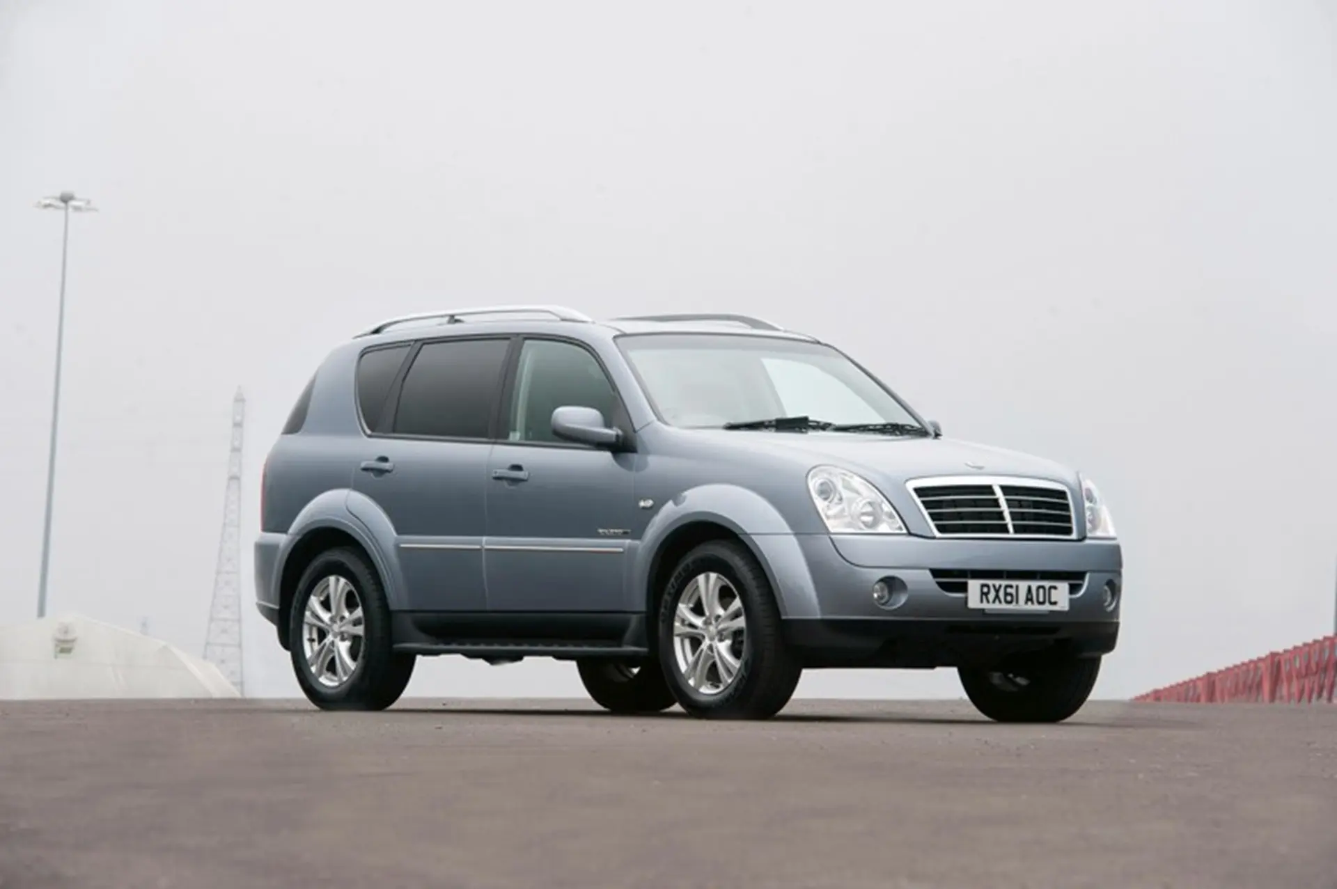 Rexton-2