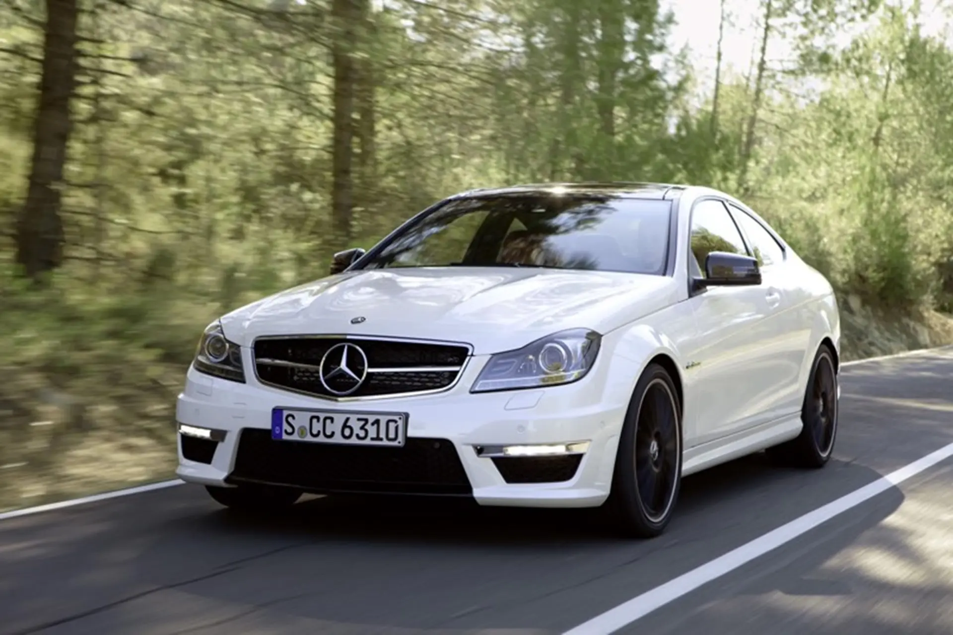 Coupe Mercedes Benz C 63 AMG Front 2011