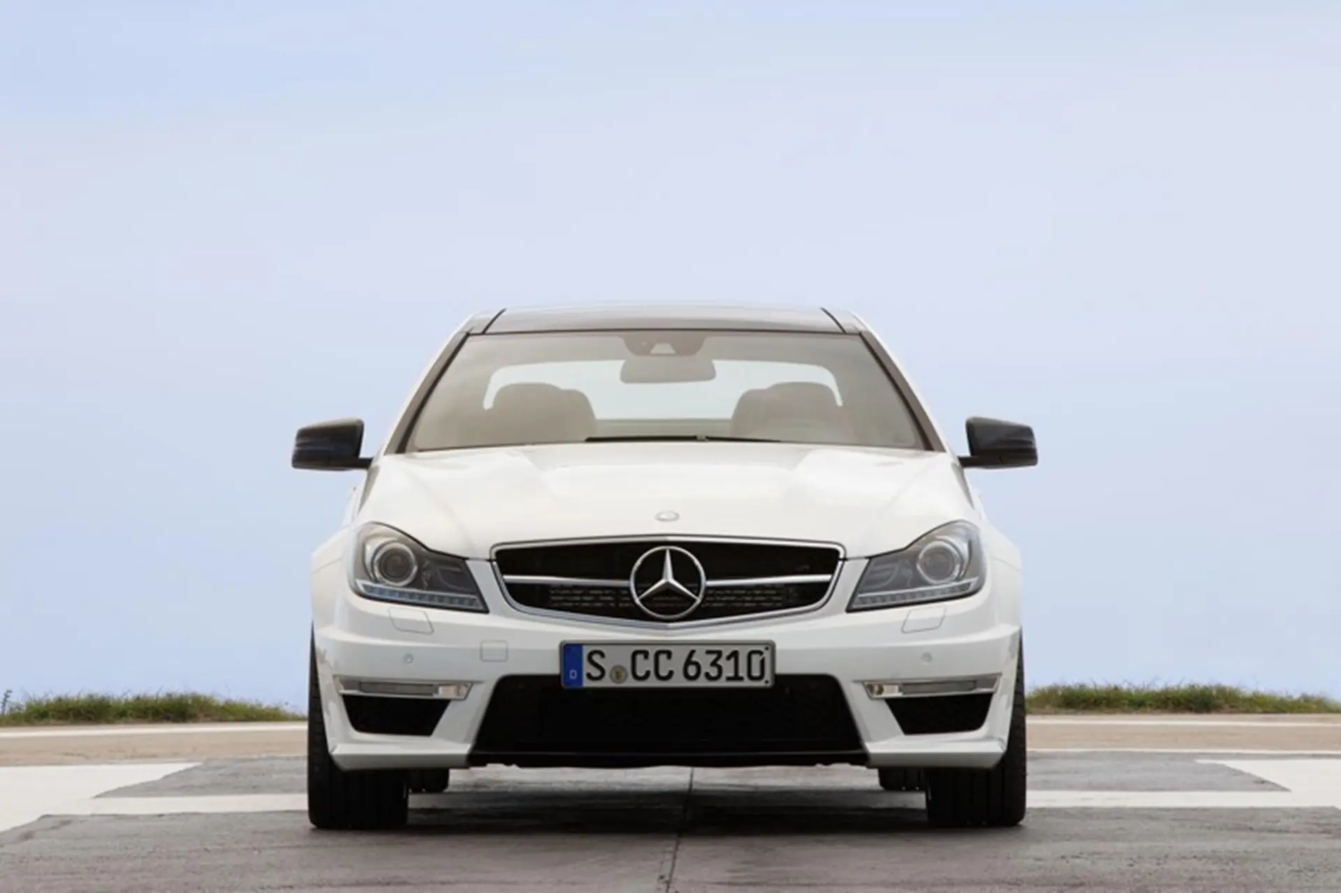 Coupe Mercedes Benz C 63 AMG Front