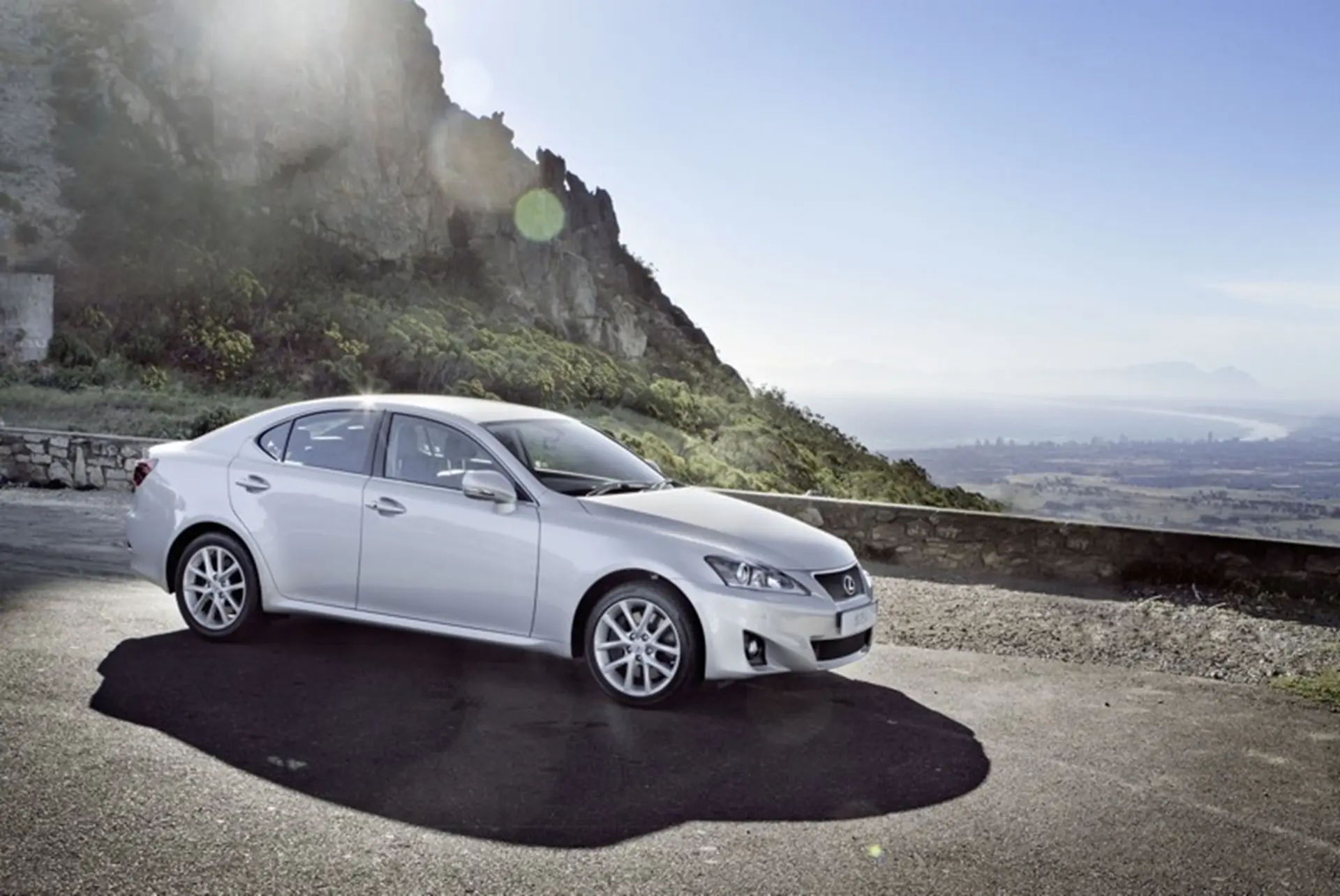 New Lexus 350 side view