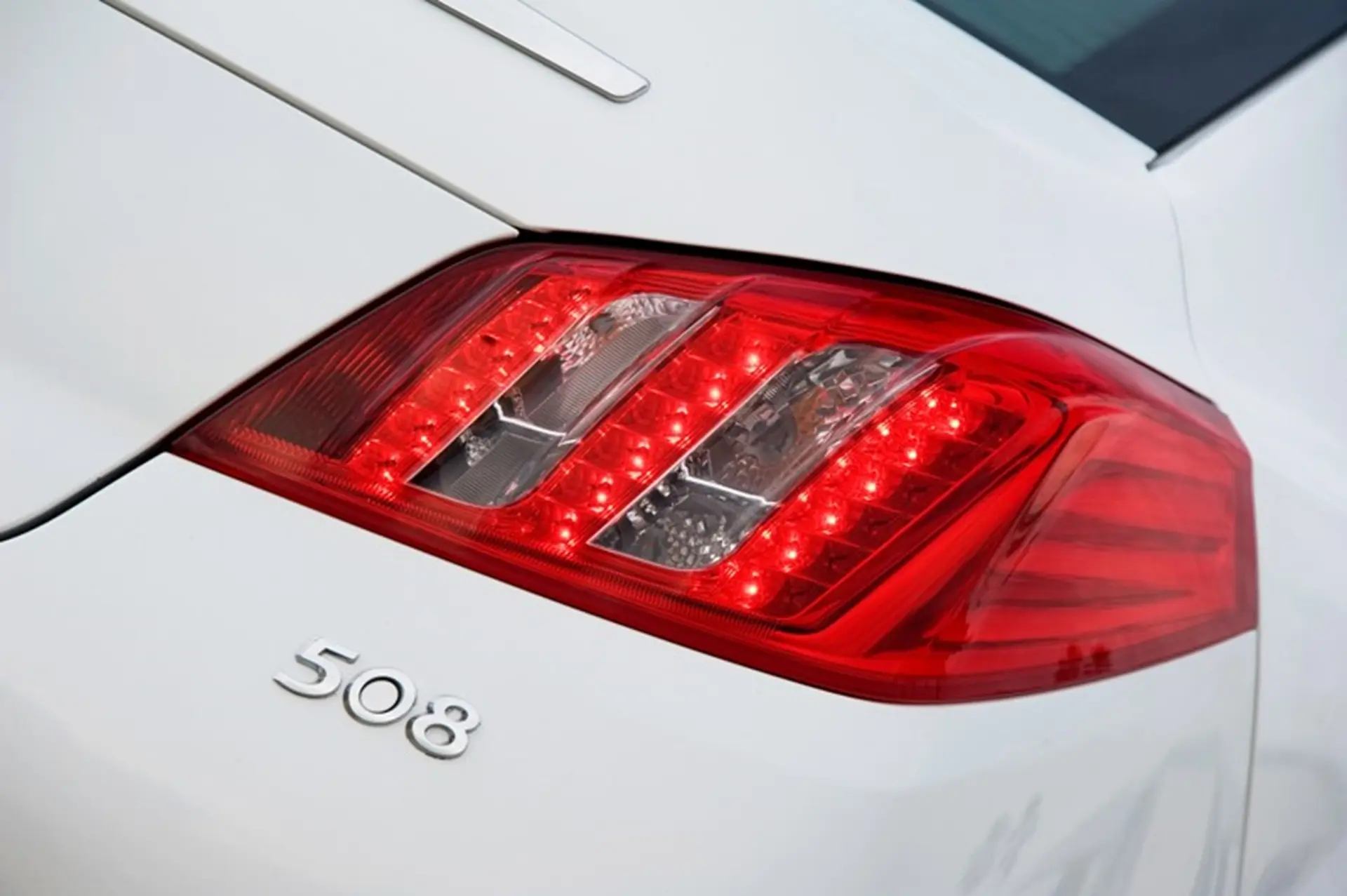 Peugeot 508 logo