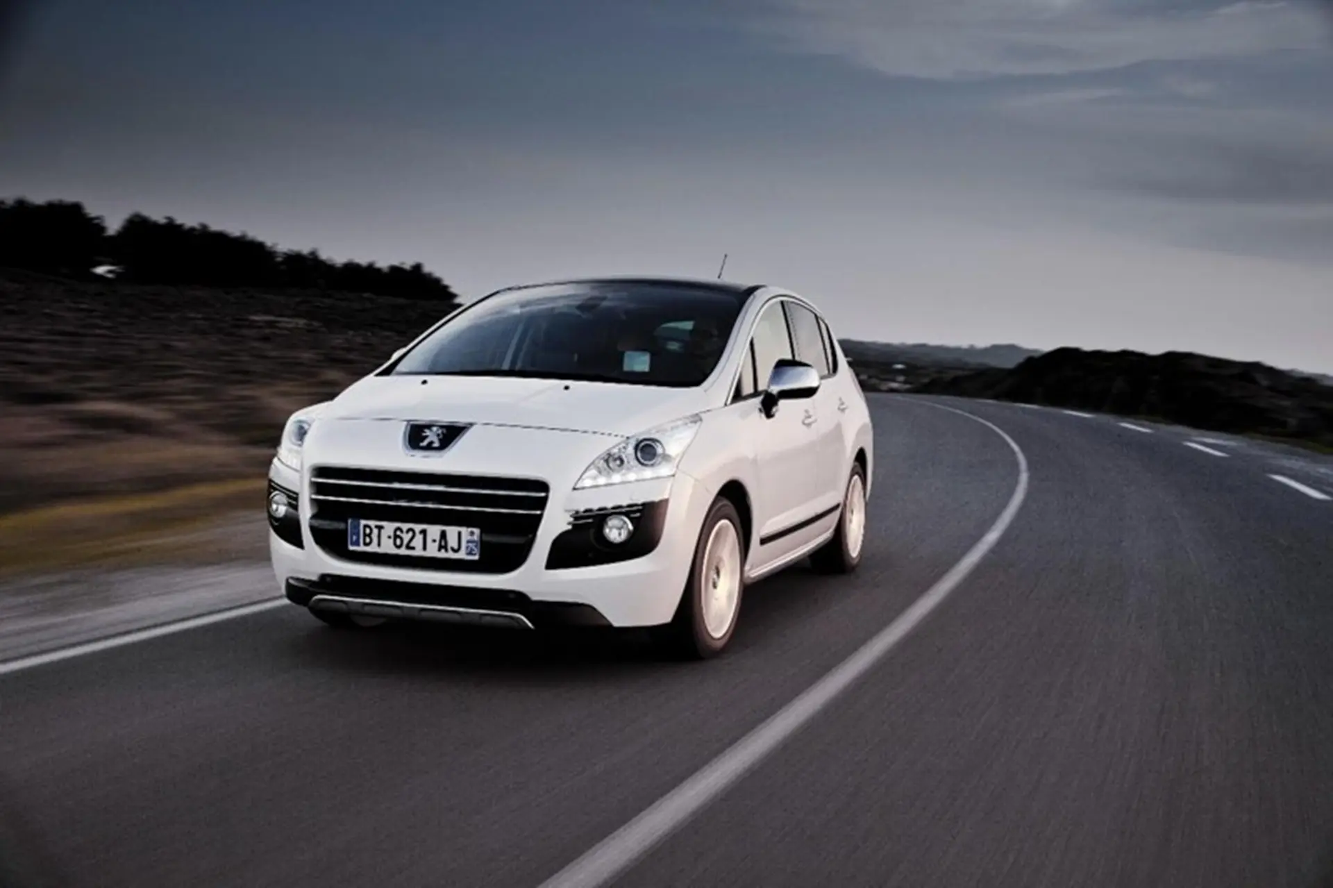 Peugeot-HYbrid