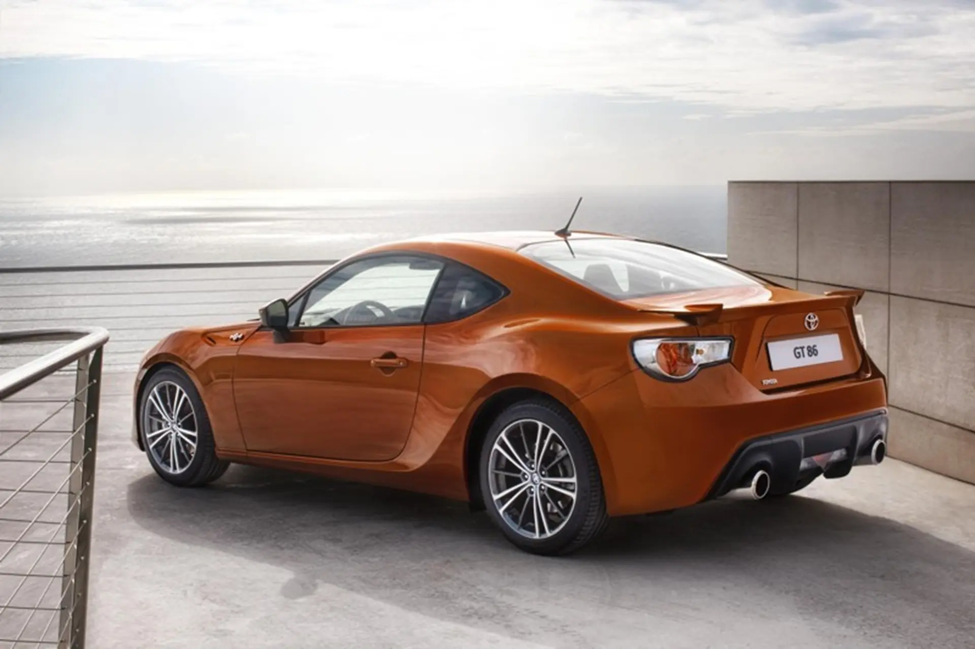 Toyota GT-86-sports-rear
