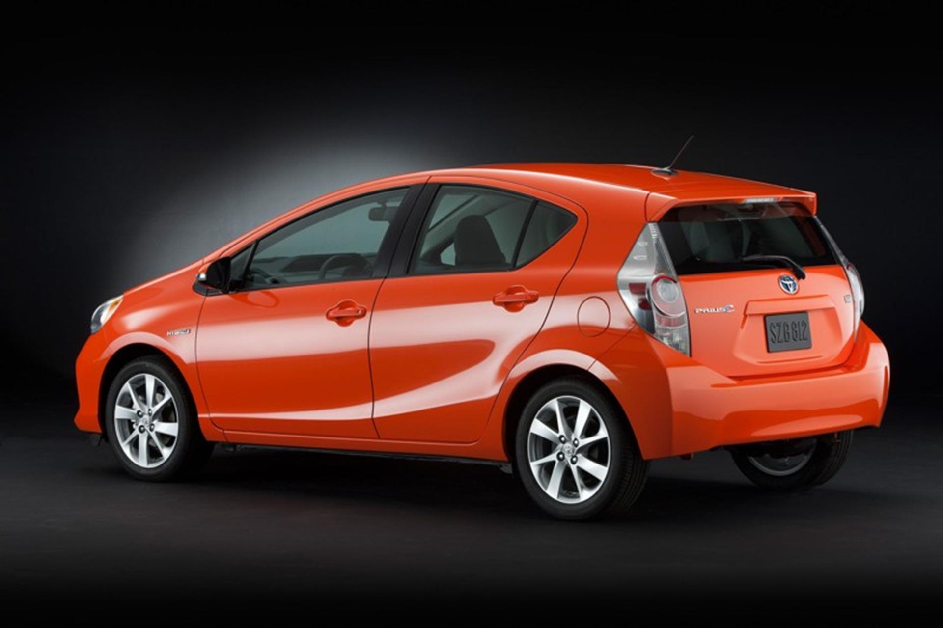 TOYOTA GREEN FOCUS ON THE FUTURE AT TOKYO 2011
