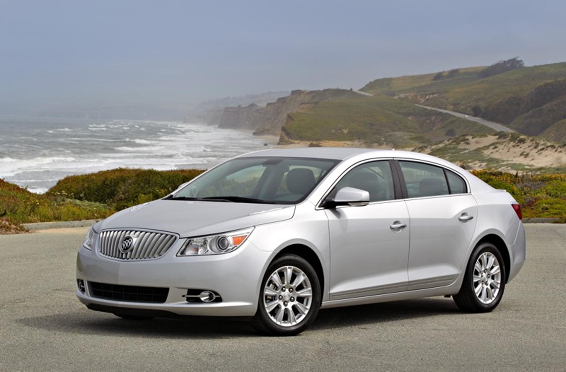 Buick LaCrosse eAssist Spending Little Time on Dealer Lots