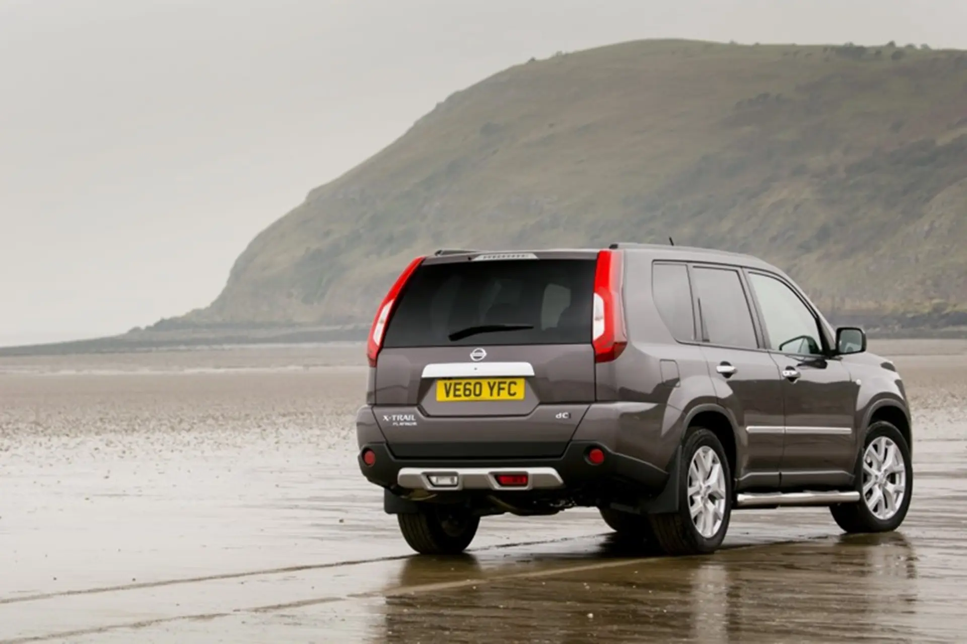Platinum edition X-TRAIL