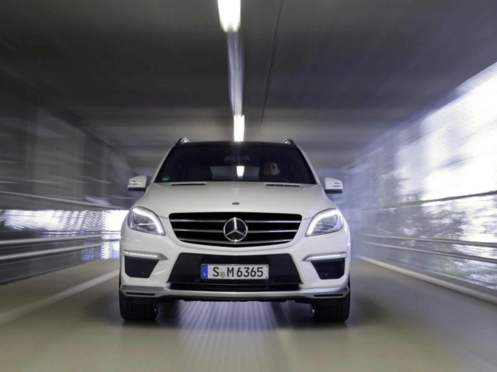 Mercedes Benz