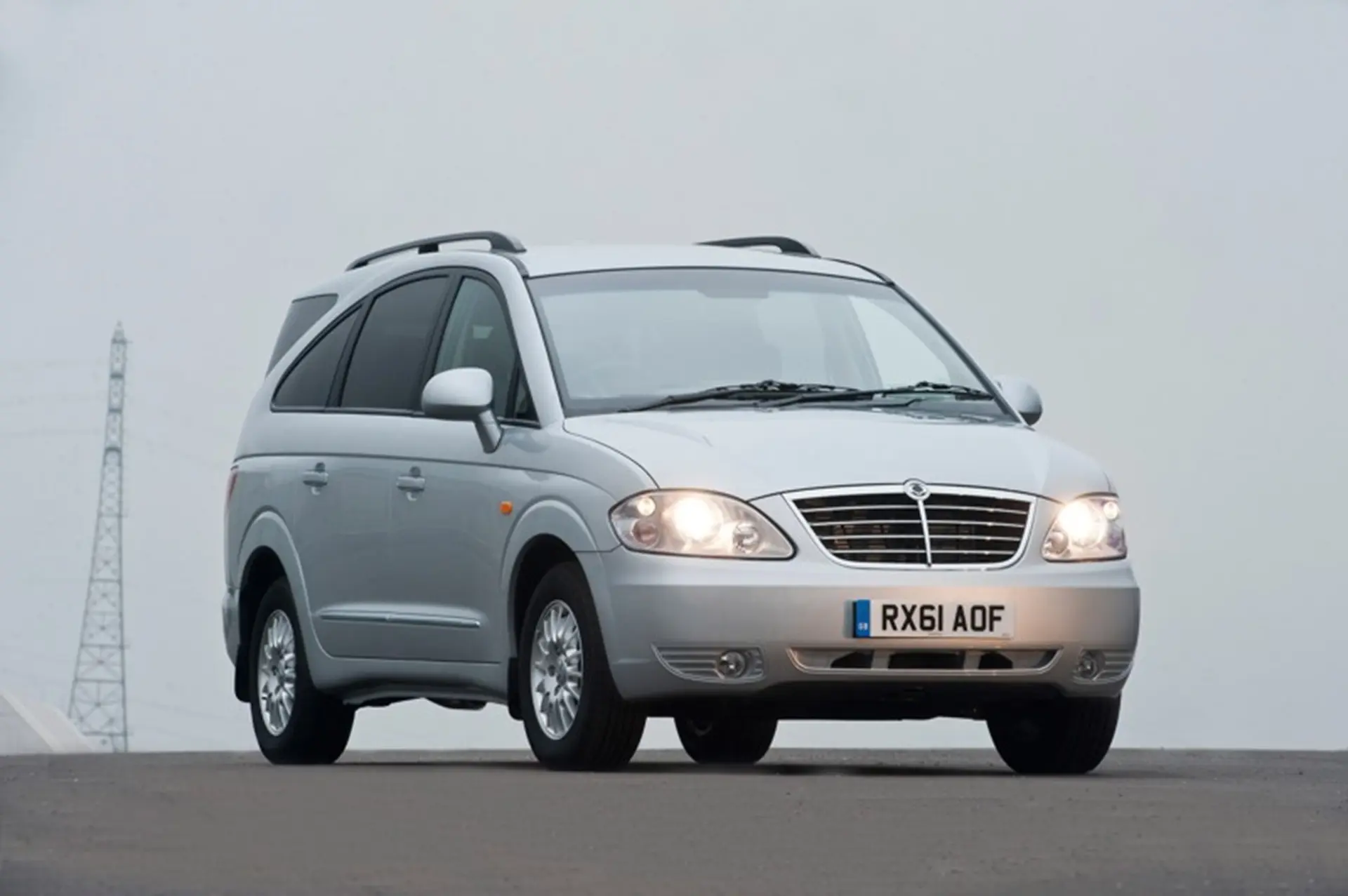 SsangYong Rodius MPV
