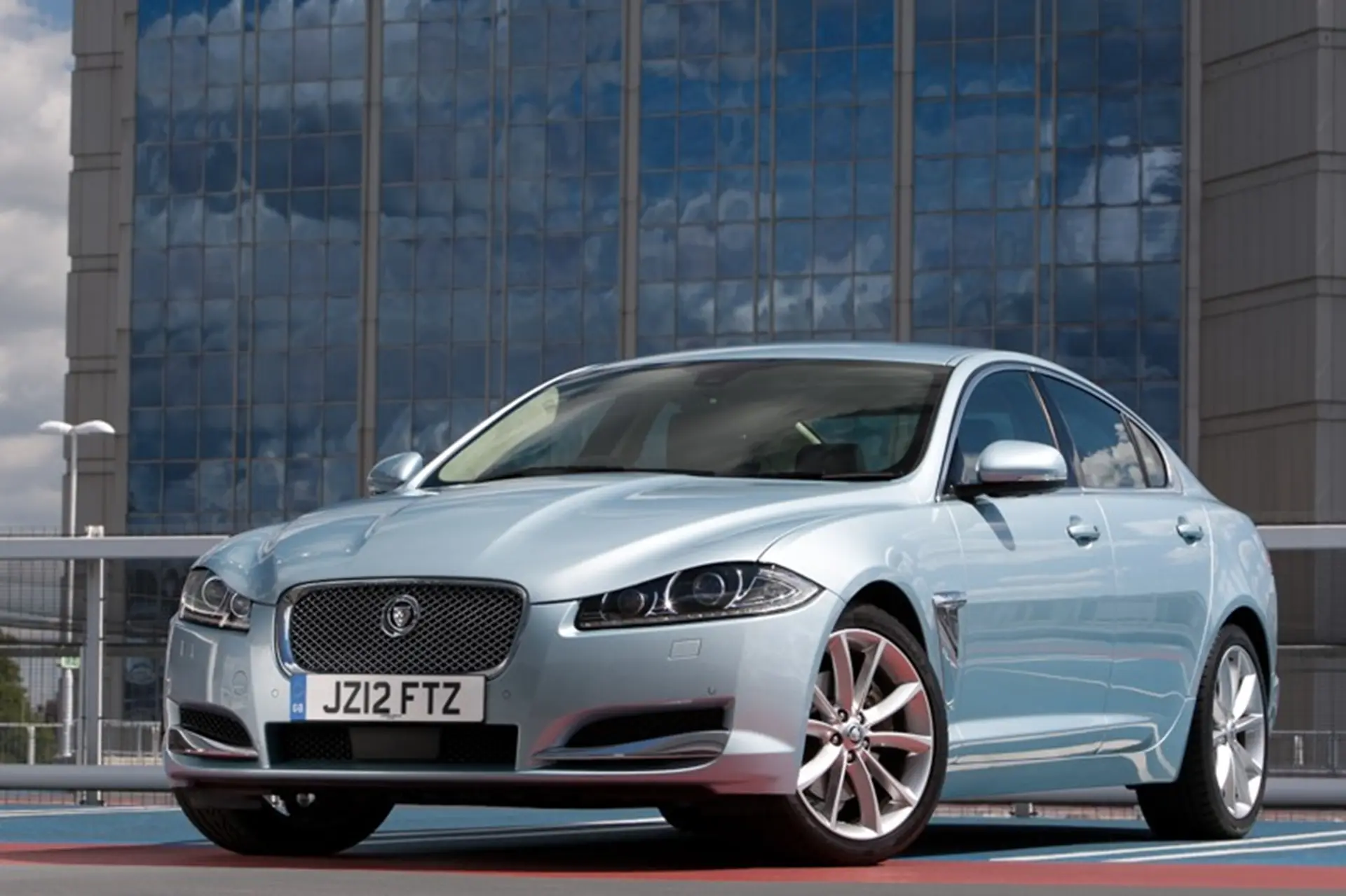 The XF 2.2D 163 PS