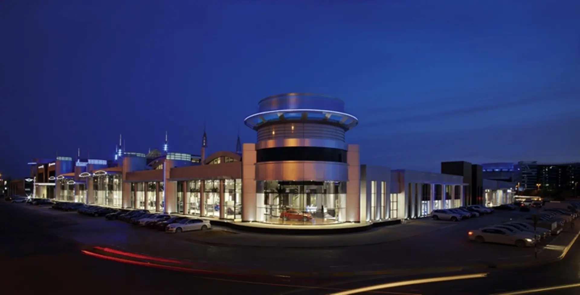 LARGEST SHOWROOM WORLD ABU Dhabi