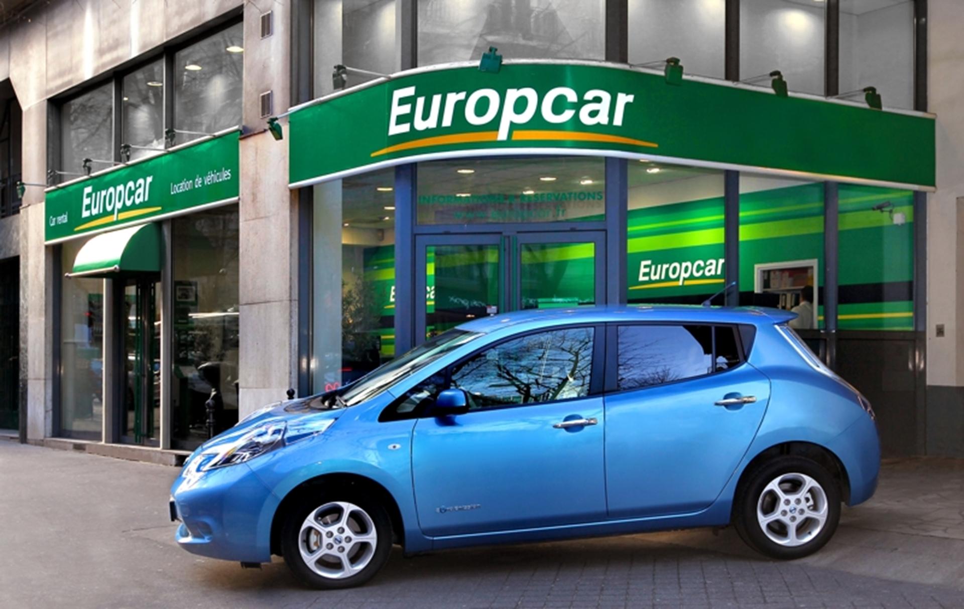 Electric Nissan LEAF joins the daily rental market in Paris and London with Europcar