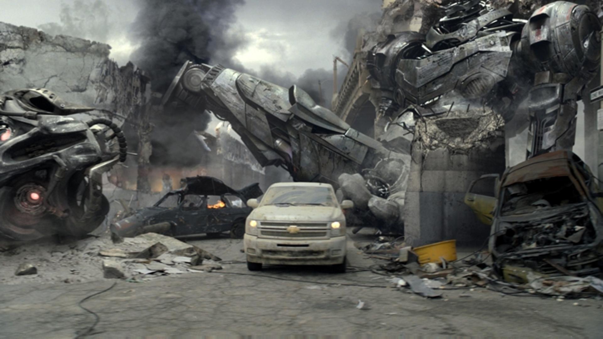Super Bowl 2012: Chevrolet Silverado Survives the End of the World