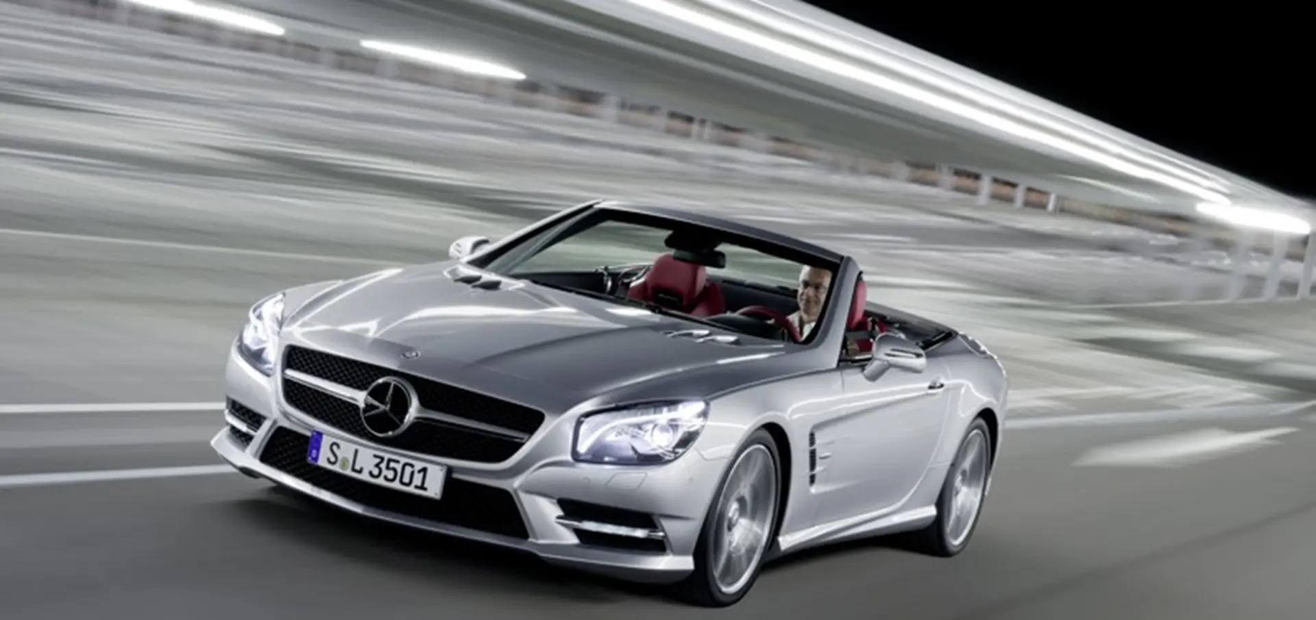 Mercedes-Benz SL motor show