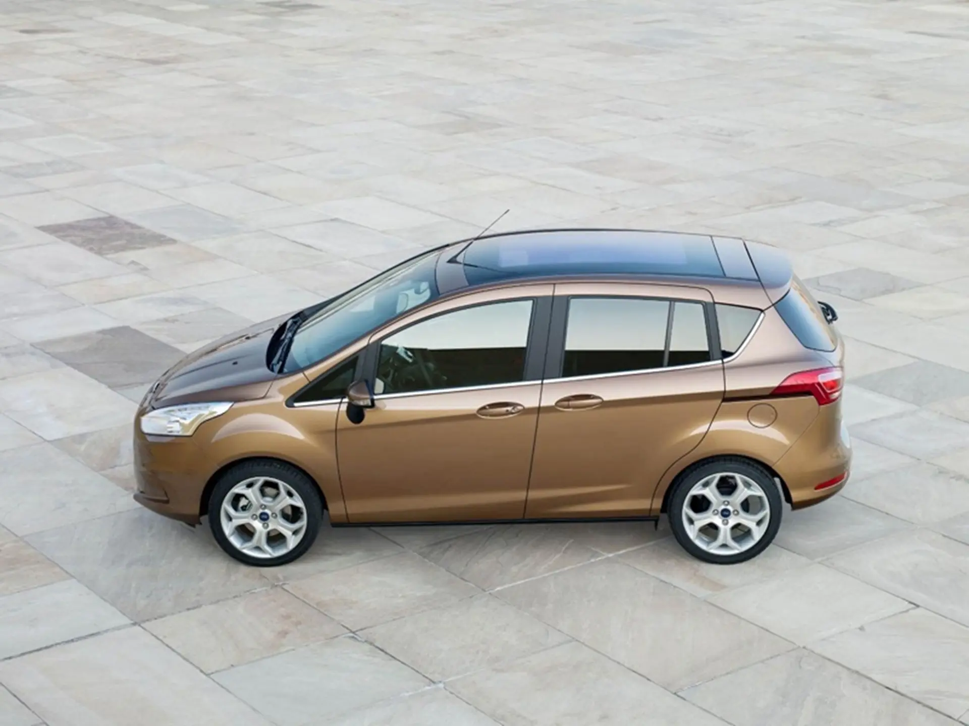 B-Max ford