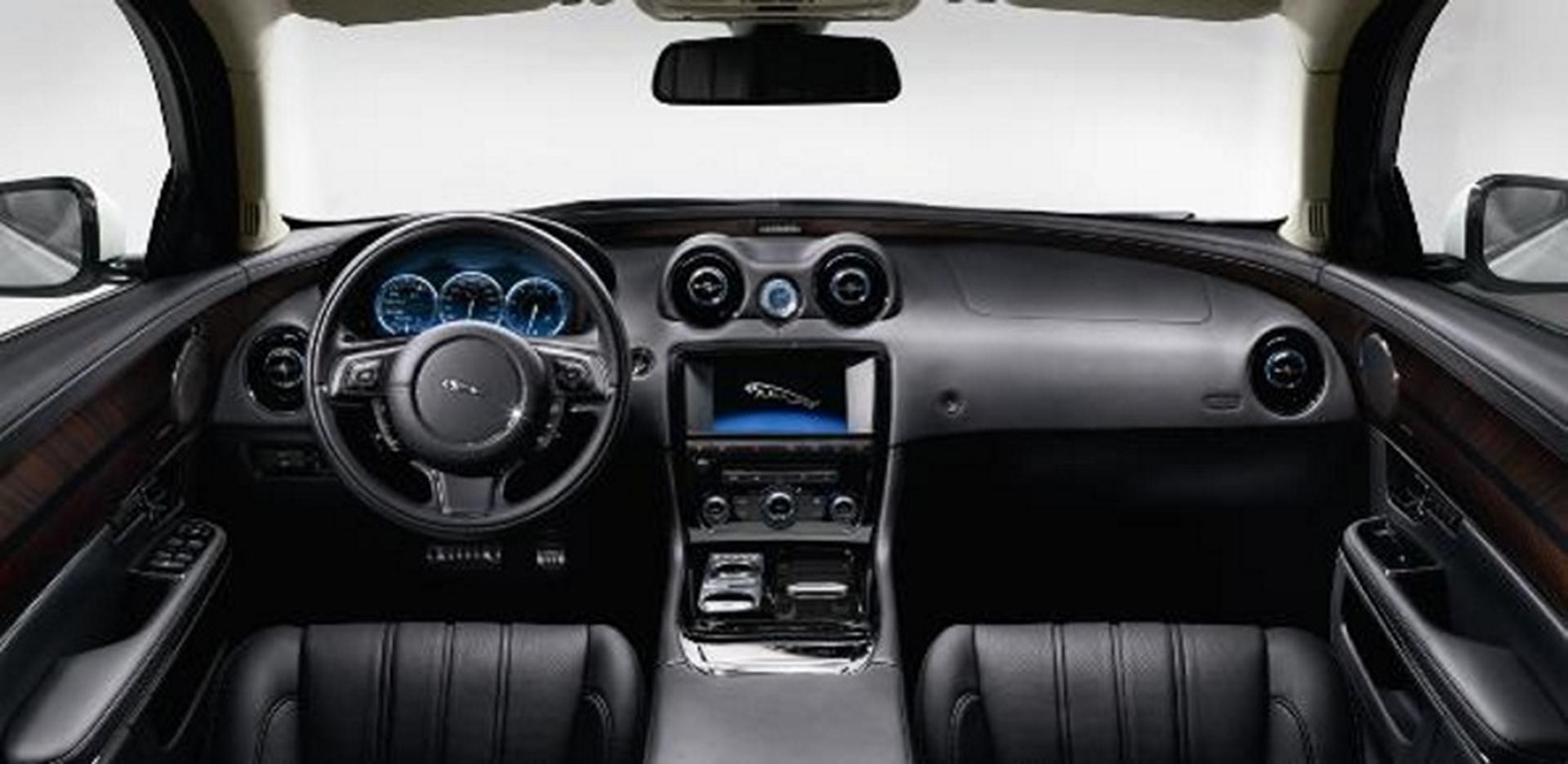 JAGUAR XJ ULTIMATE UNVEILED AT BEIJING MOTOR SHOW