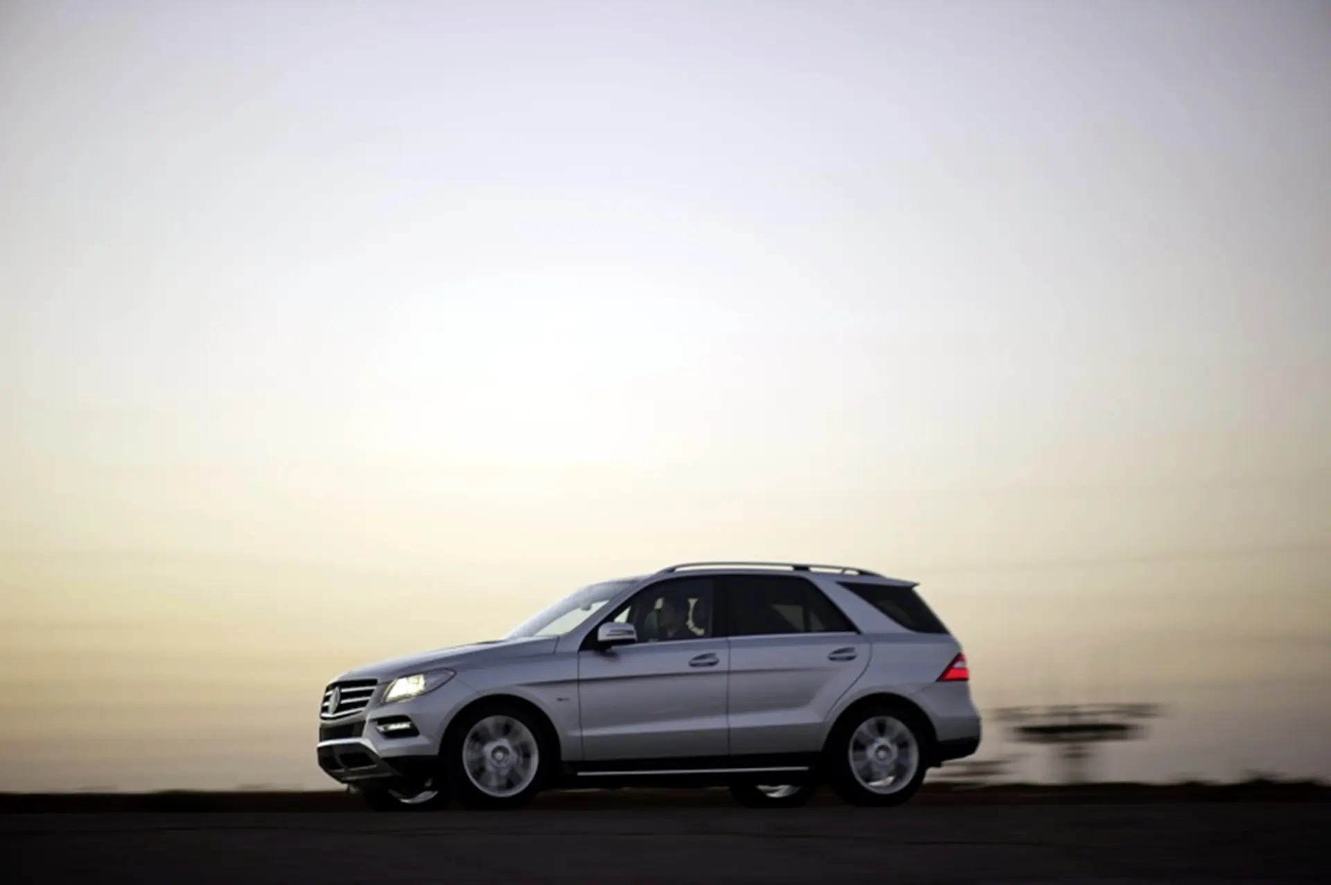 Mercedes-Benz M-Class 2012