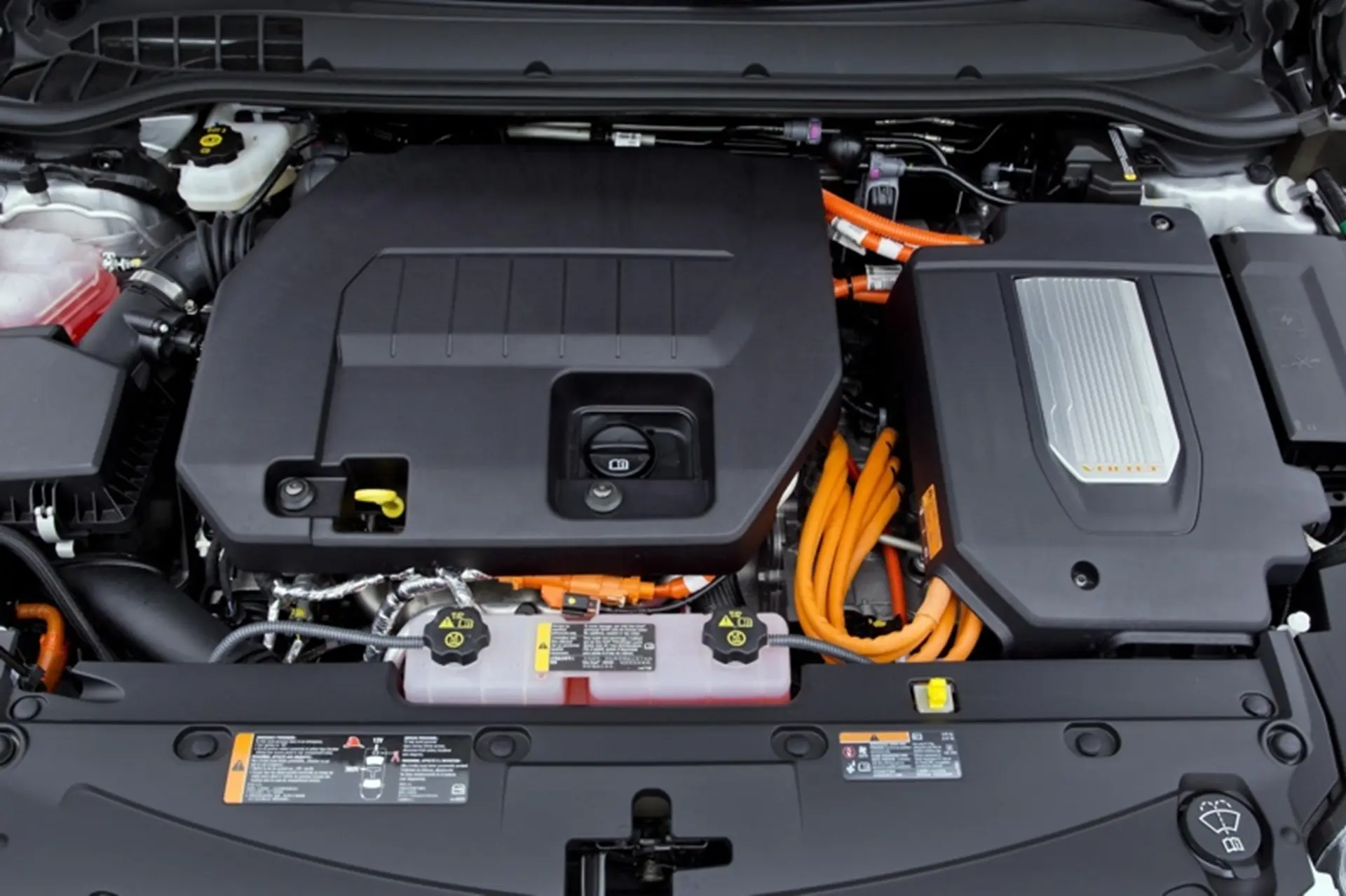 Chevrolet Volt Engine