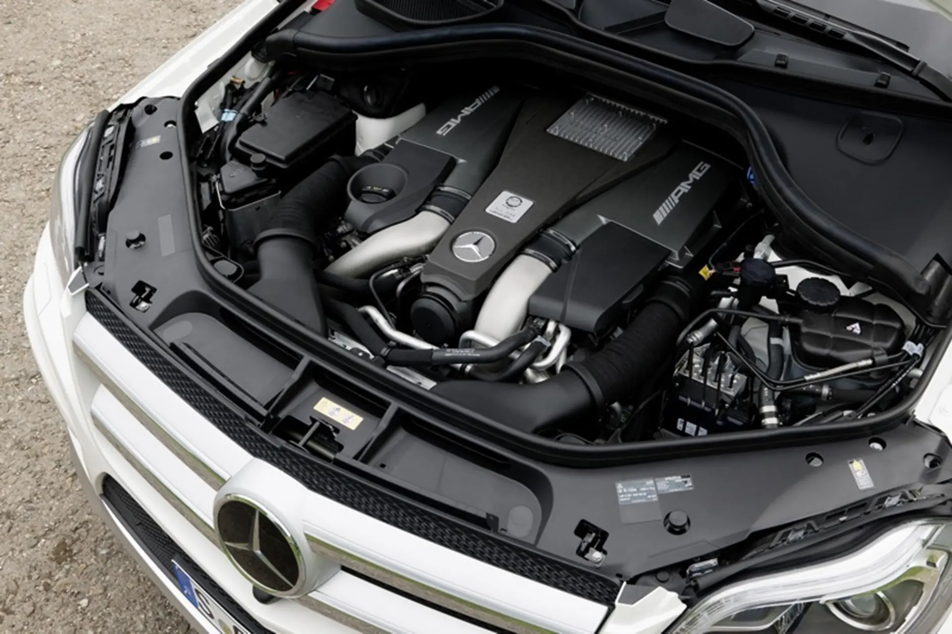 Mercedes-Benz GL 63 AMG Engine