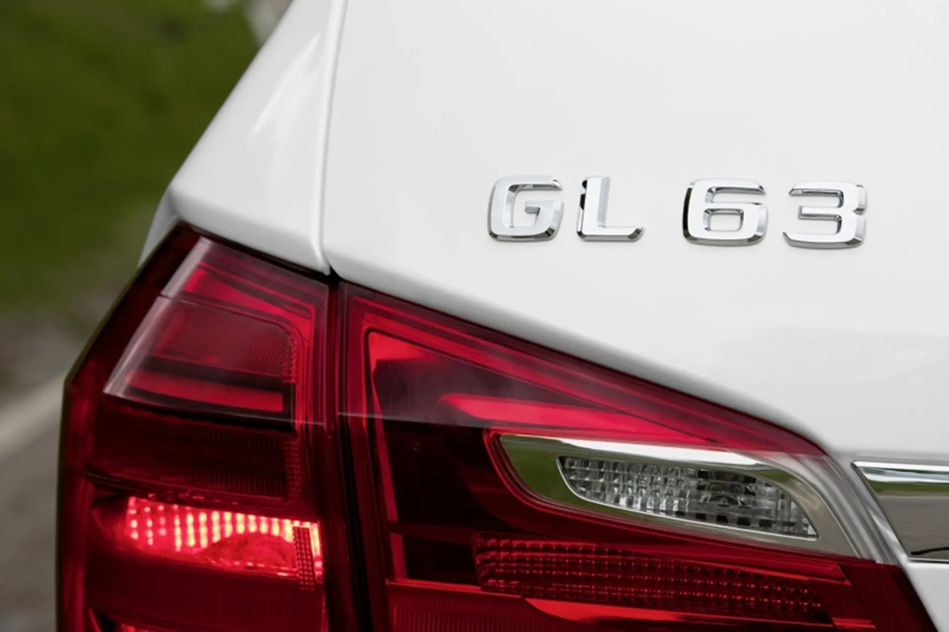 Mercedes-Benz GL-63 AMG Logo