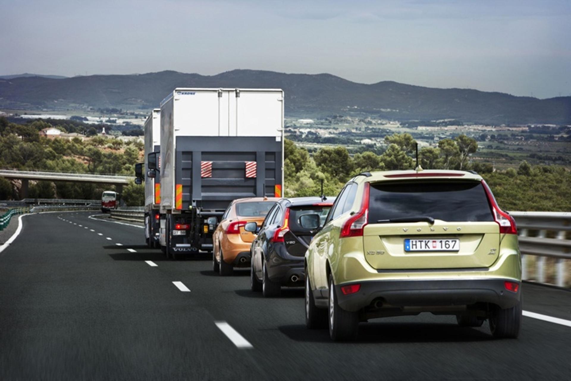 SARTRE Volvo road train premiere on public roads