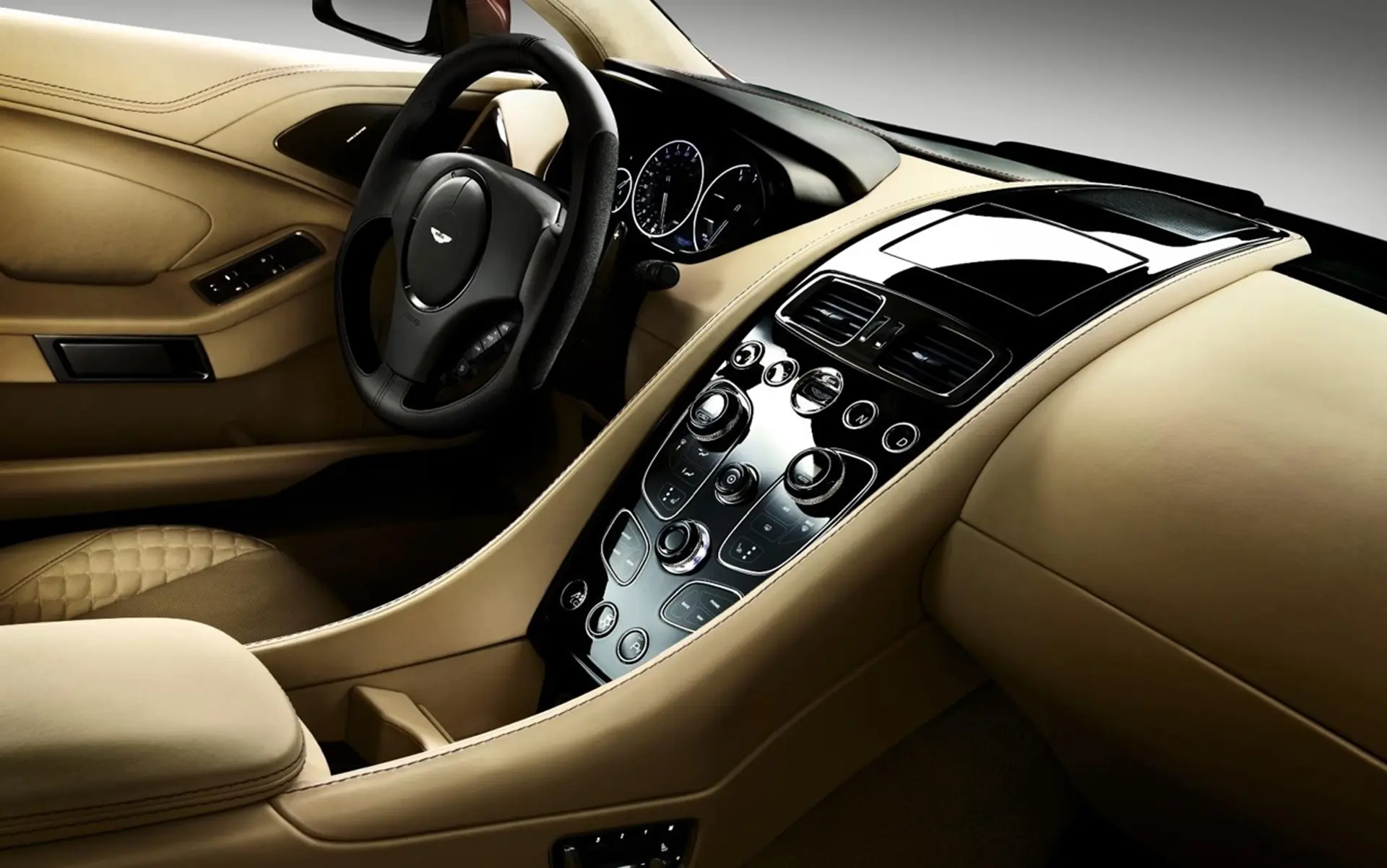Aston Martin Vanquish Inside