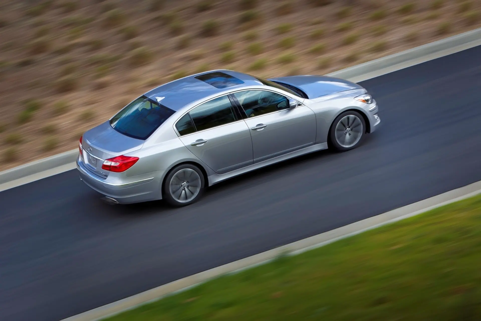 2013 Genesis Sedan