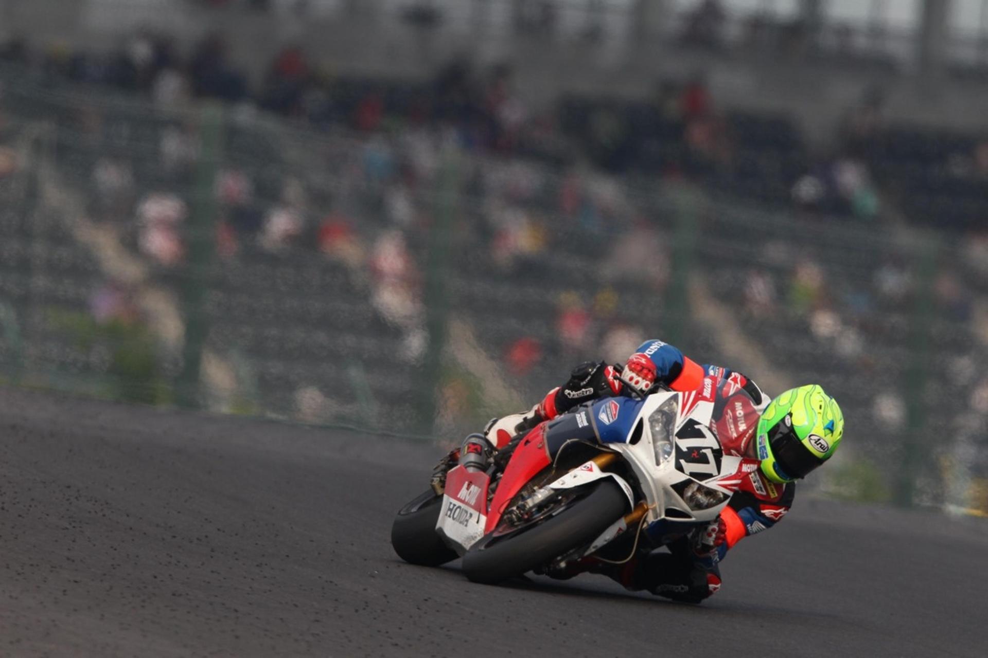 PIVOTAL POINT FOR HONDA TT LEGENDS IN EWC TITLE FIGHT