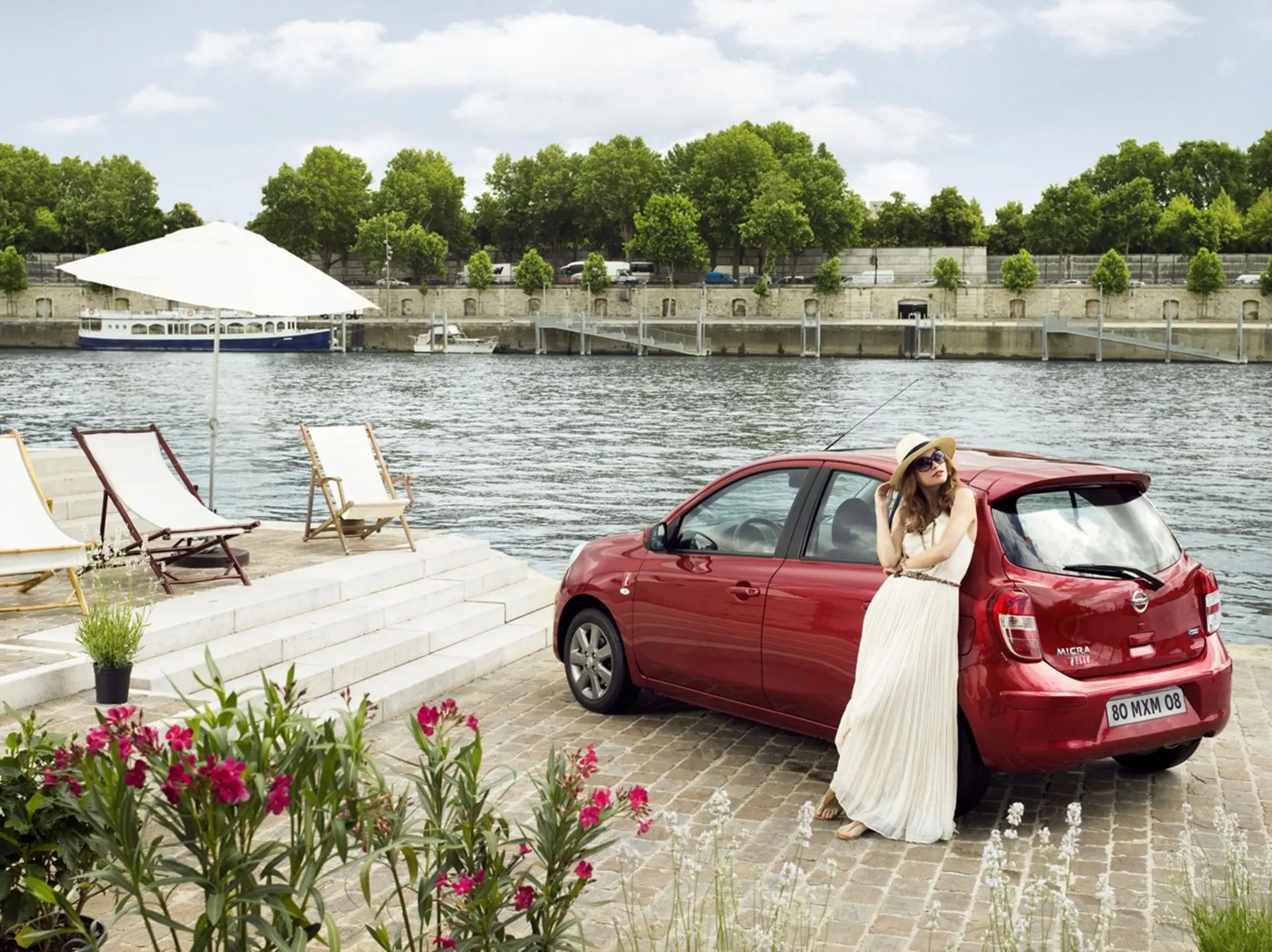 Nissan Elle 2012
