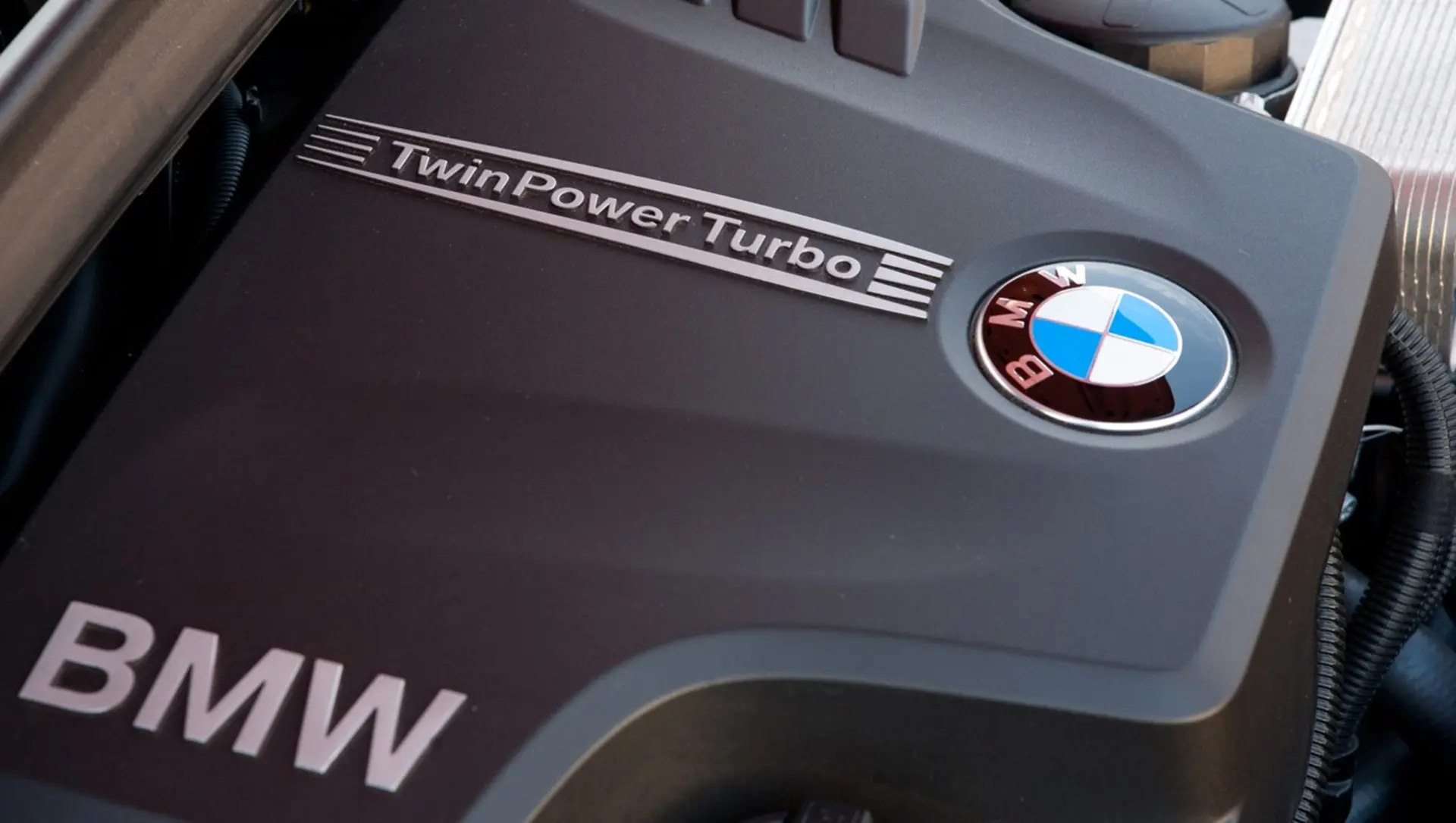 BMW X1 Engine