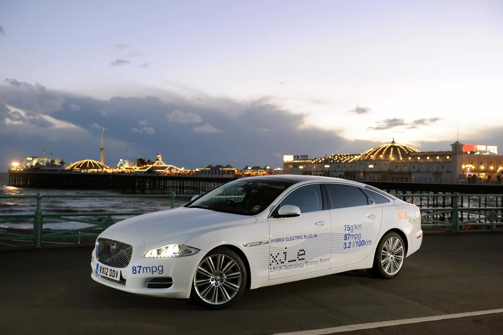 Jaguar_plug-in_hybrid
