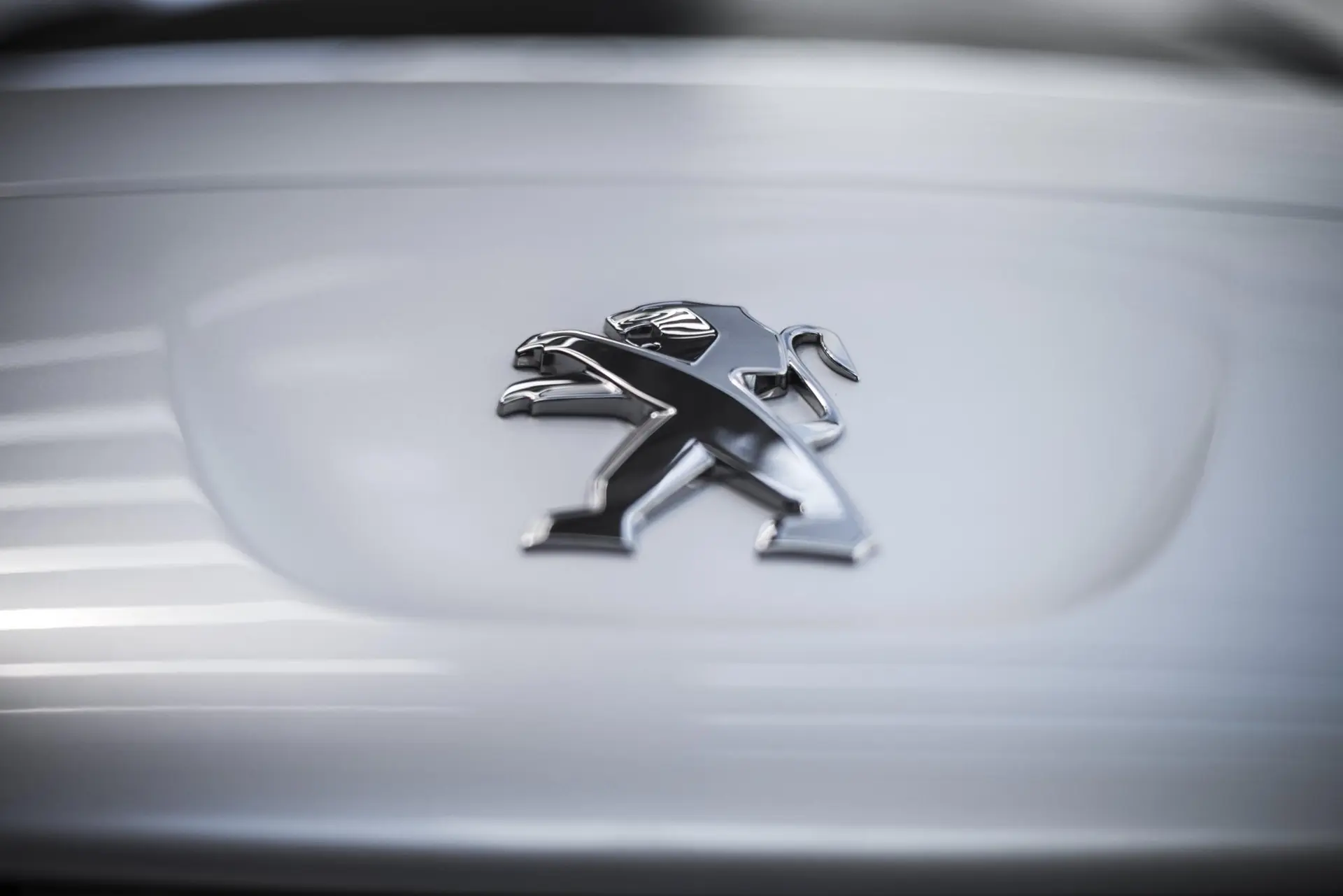 Peugeot RCZ logo