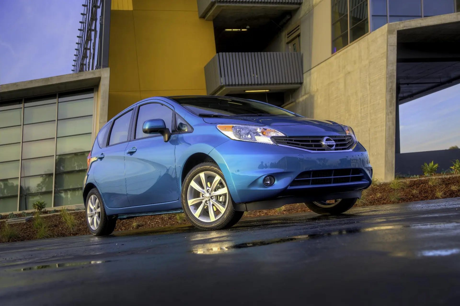 Nissan Versa