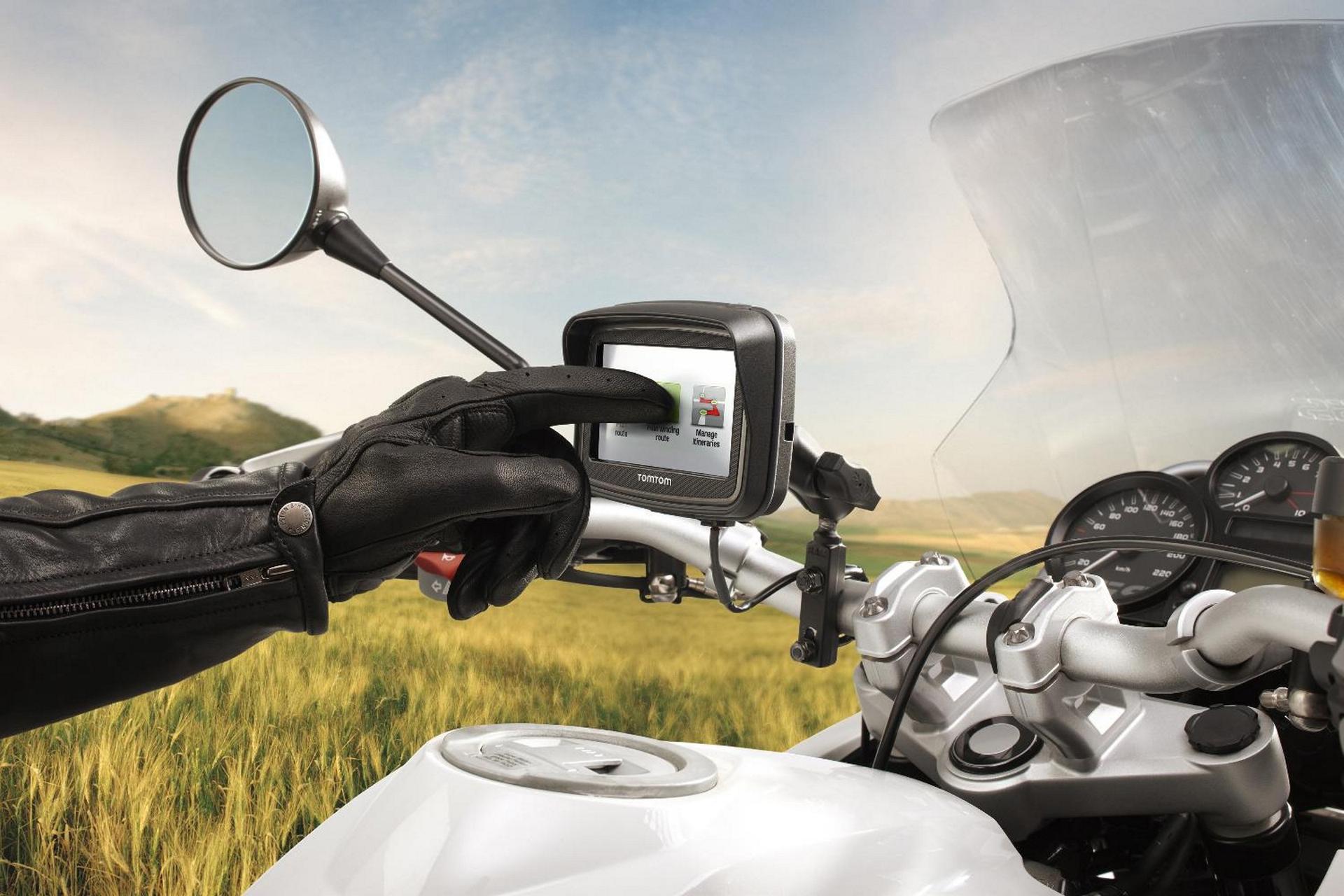 TOMTOM LAUNCHES NEW RIDER DEVICE FOR MOTORBIKES