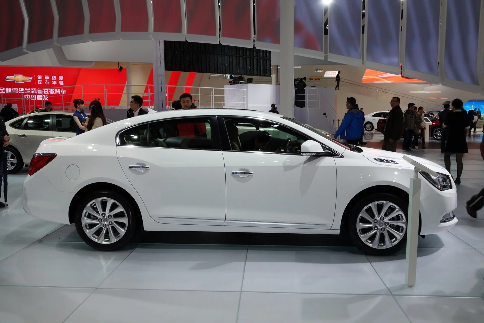 Buick lacrosse shanghai