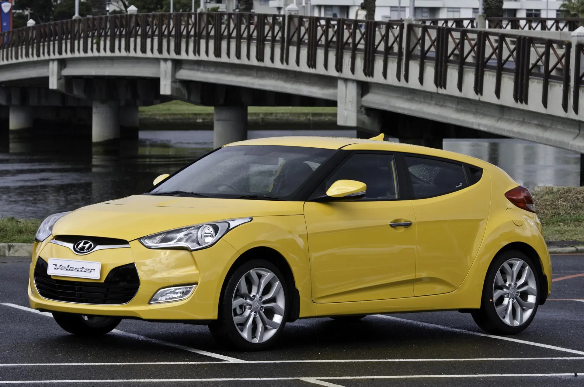 Hyundai veloster 17
