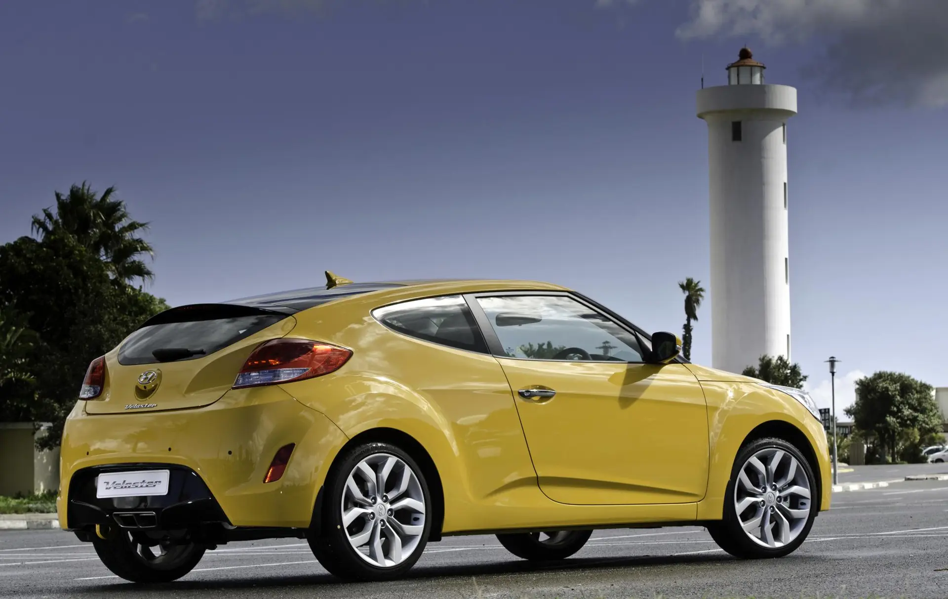 Hyundai veloster 24